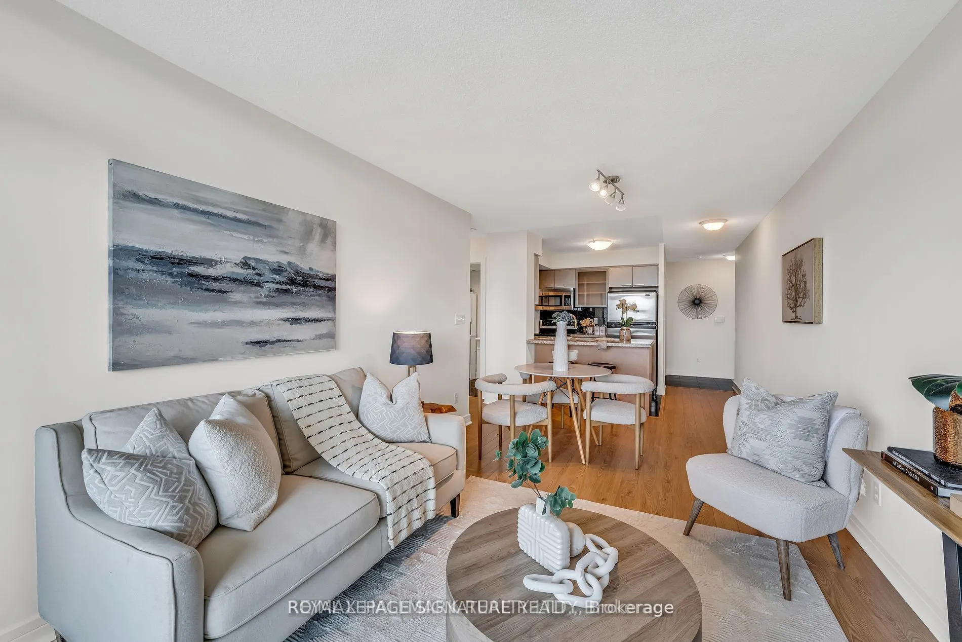 18 Harrison Garden Boulevard, #1912