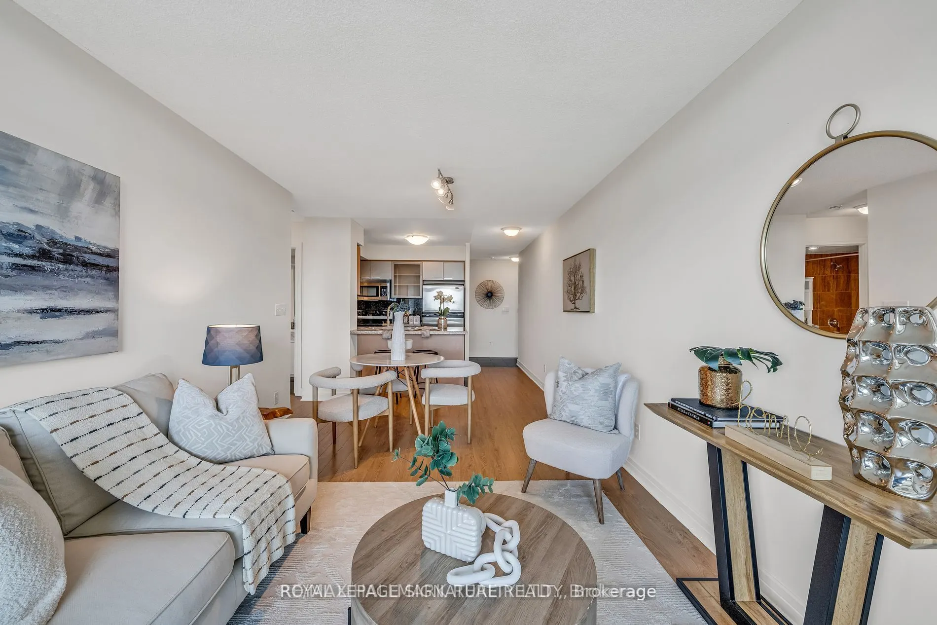 18 Harrison Garden Boulevard, #1912