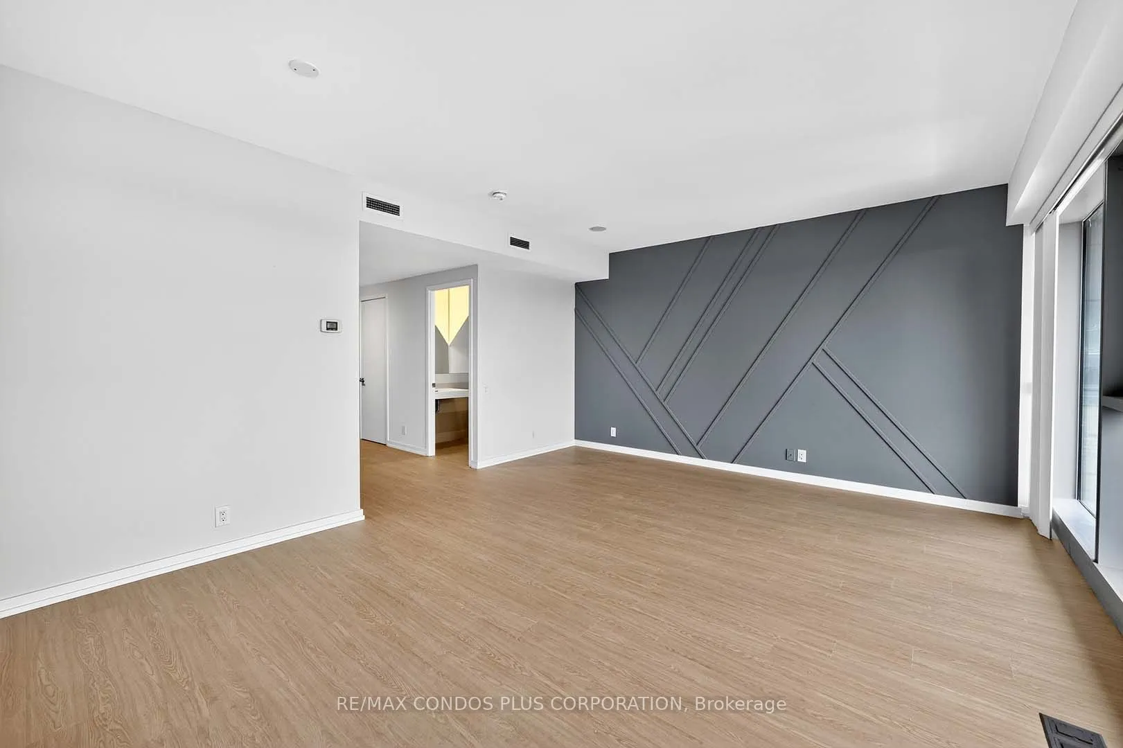 390 Cherry Street, ##207