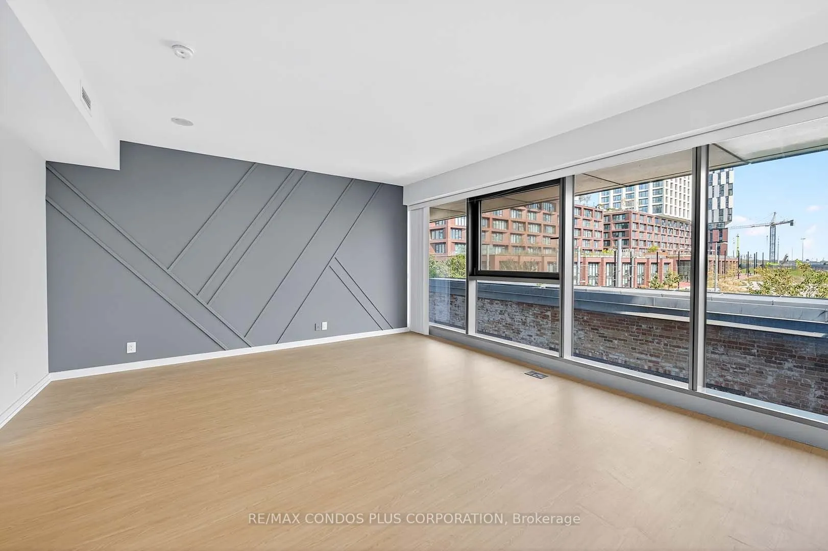 390 Cherry Street, ##207