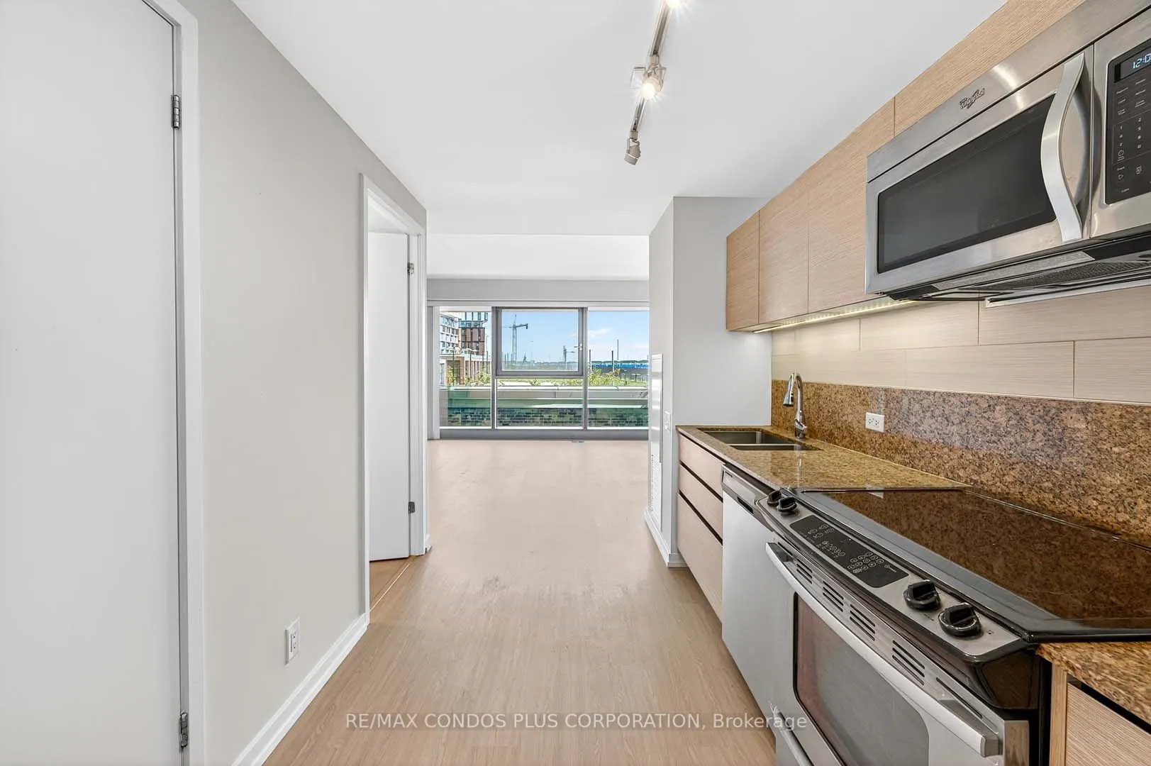 390 Cherry Street, ##207