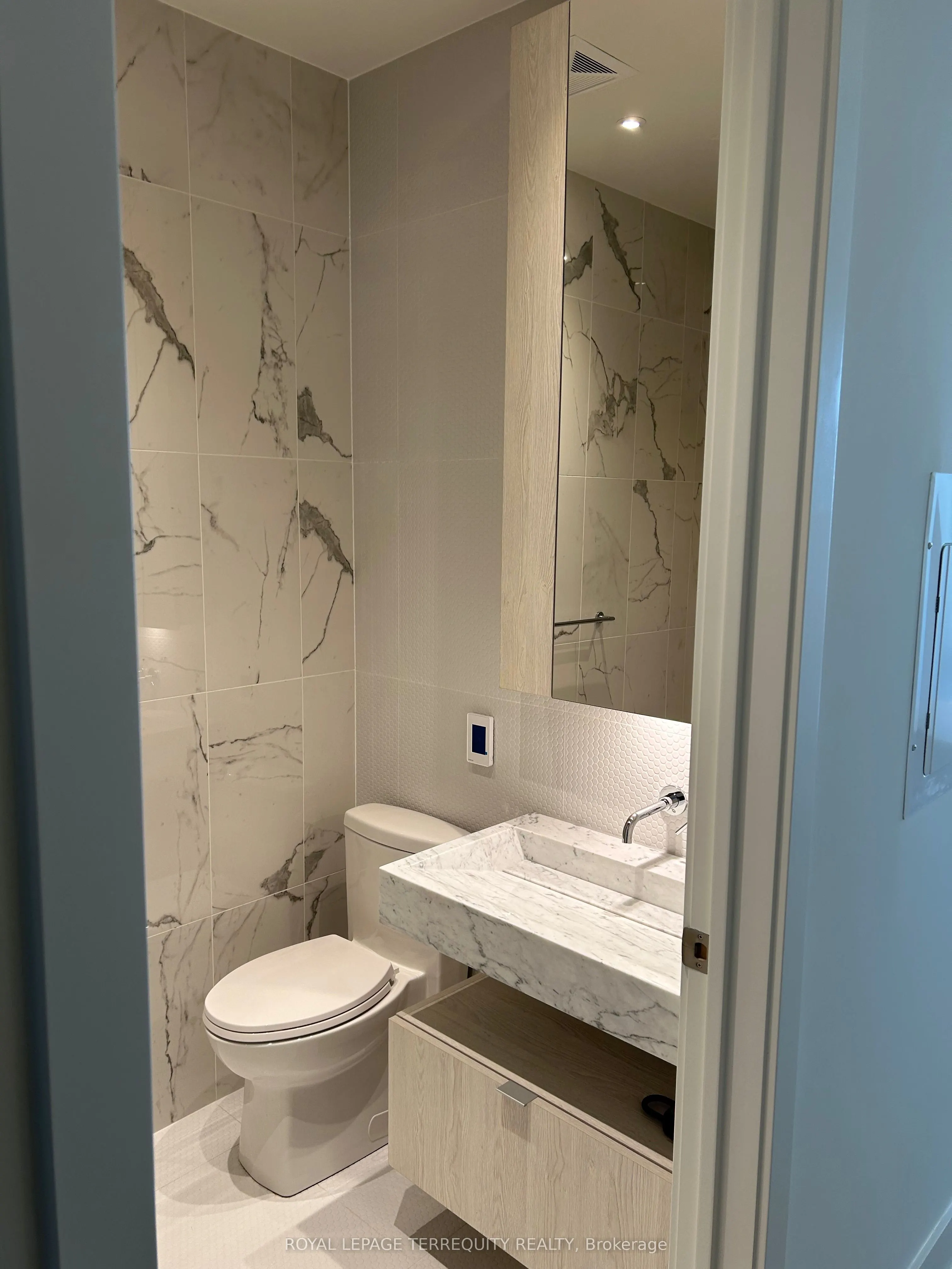 11 Yorkville Avenue, #6503