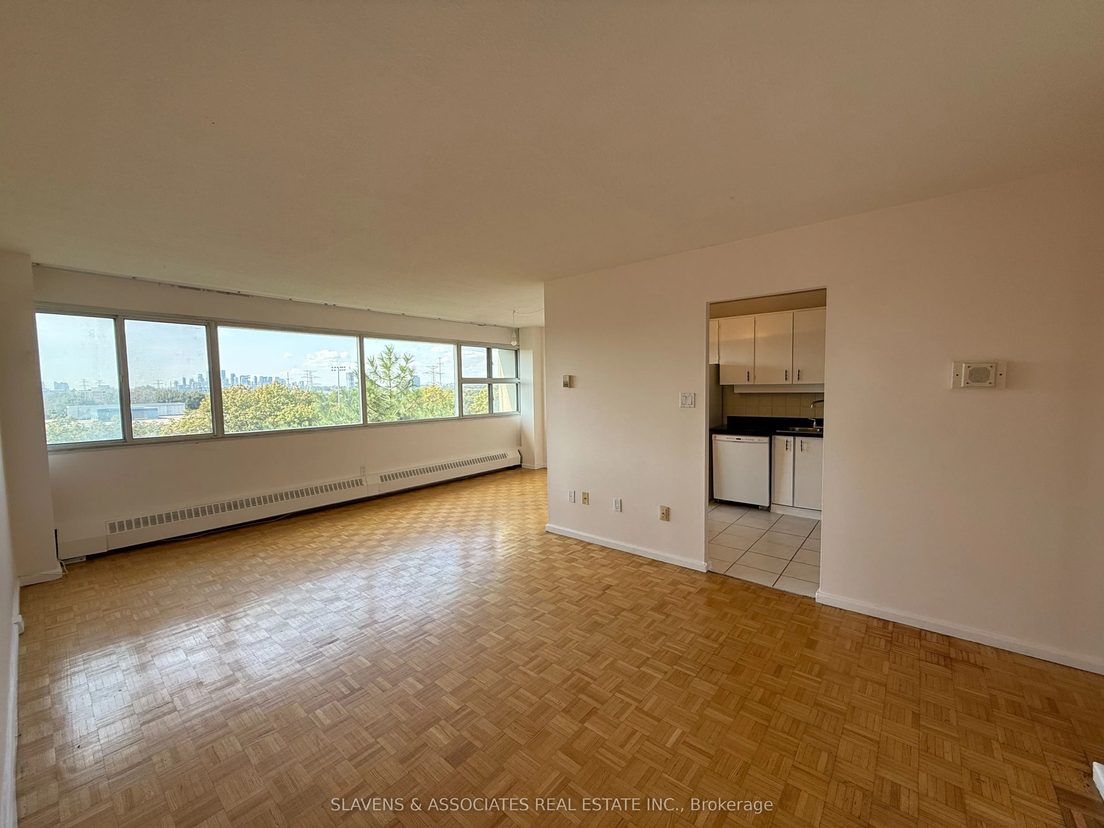 715 Don Mills Road, #607