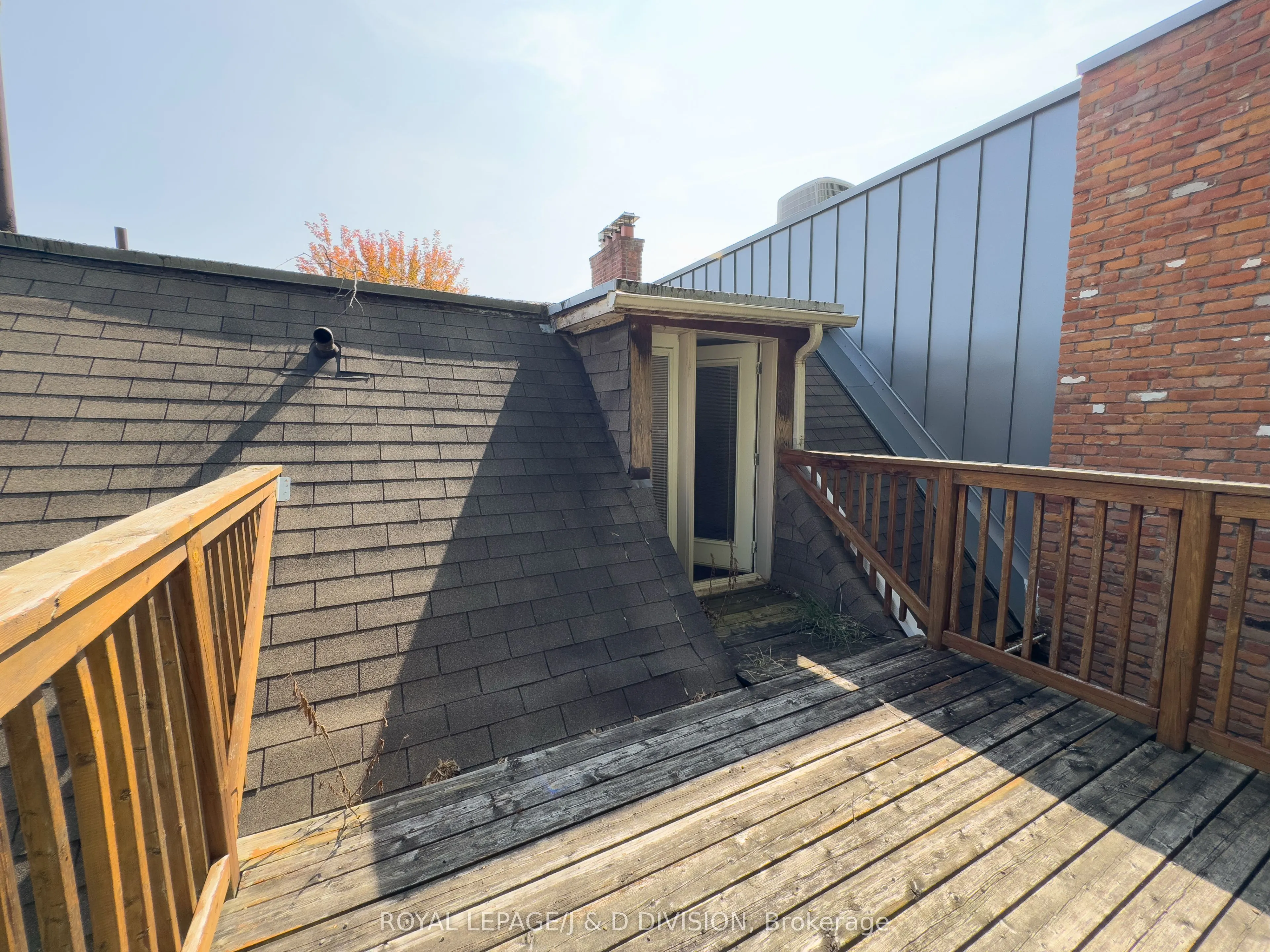 30 Woodlawn Avenue W