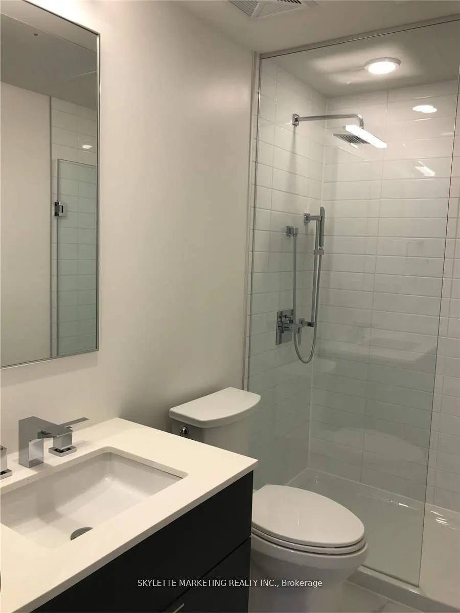 25 Richmond Street E, #617