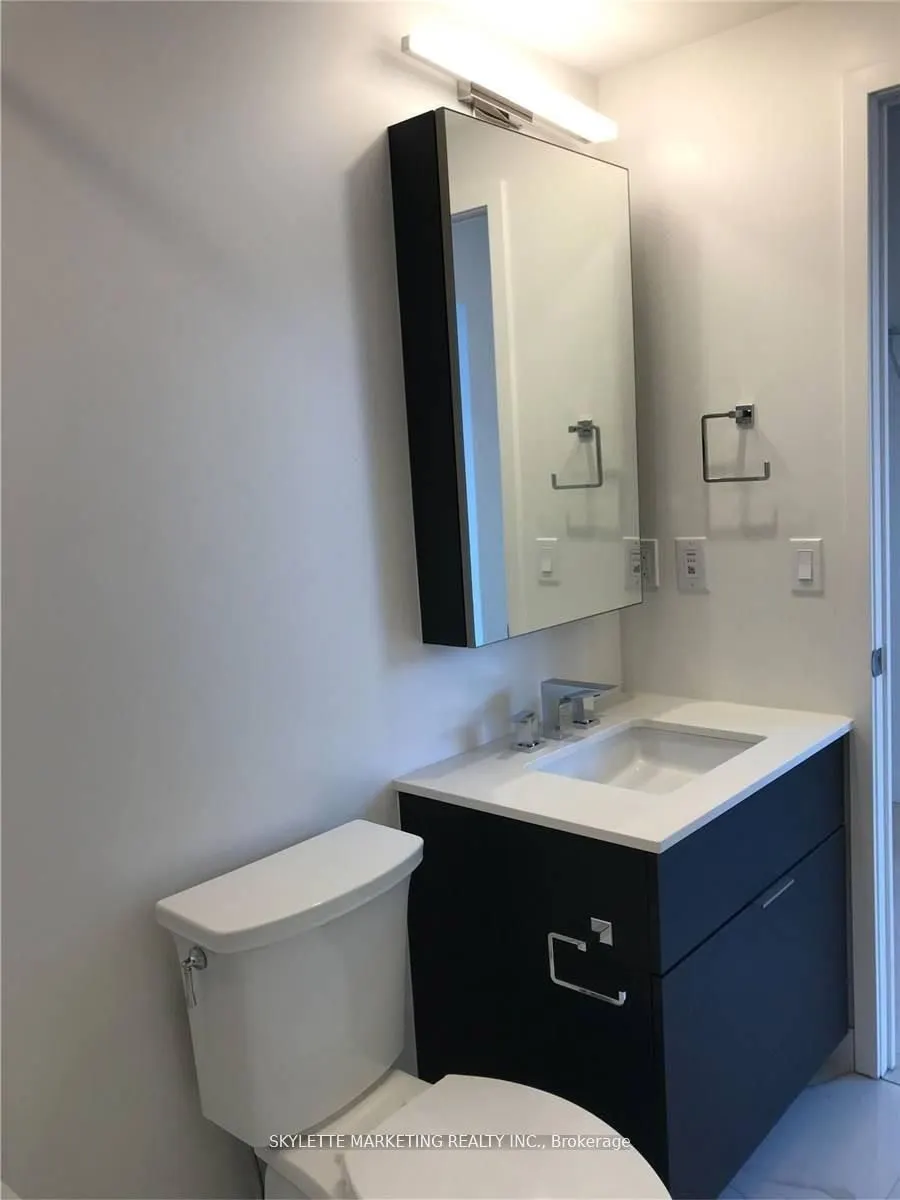 25 Richmond Street E, #617