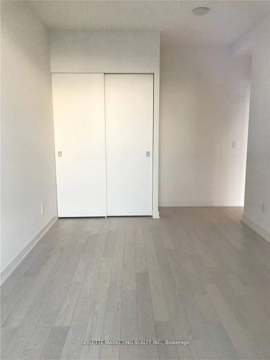25 Richmond Street E, #617