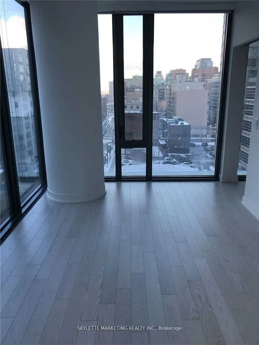 25 Richmond Street E, #617