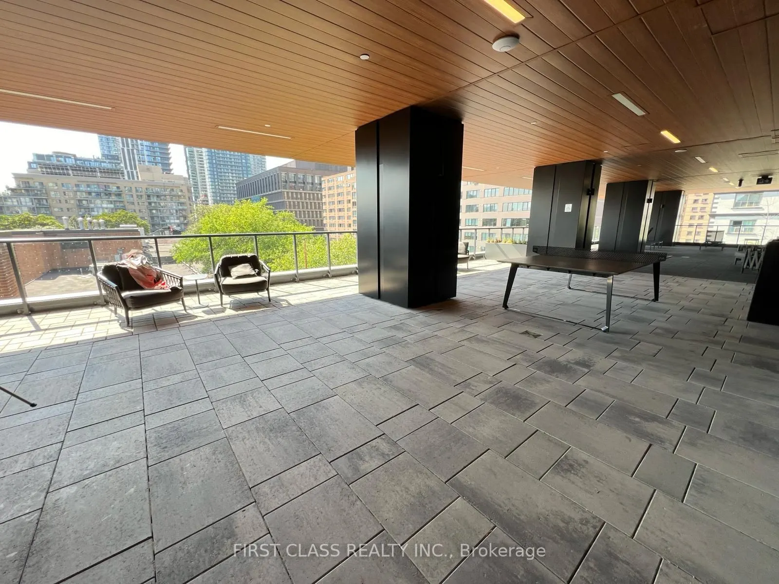 319 Jarvis Street W, #805