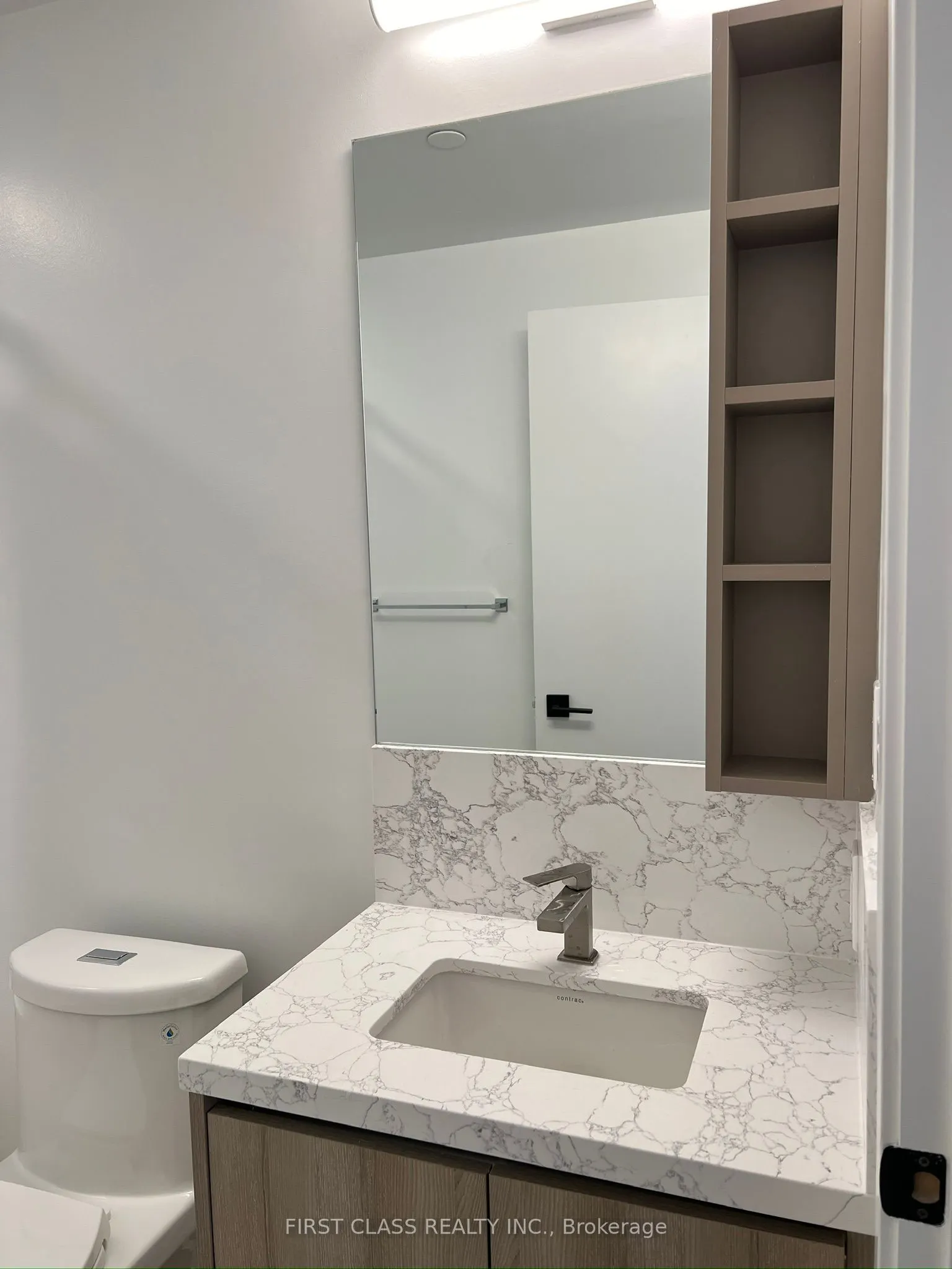 319 Jarvis Street W, #805