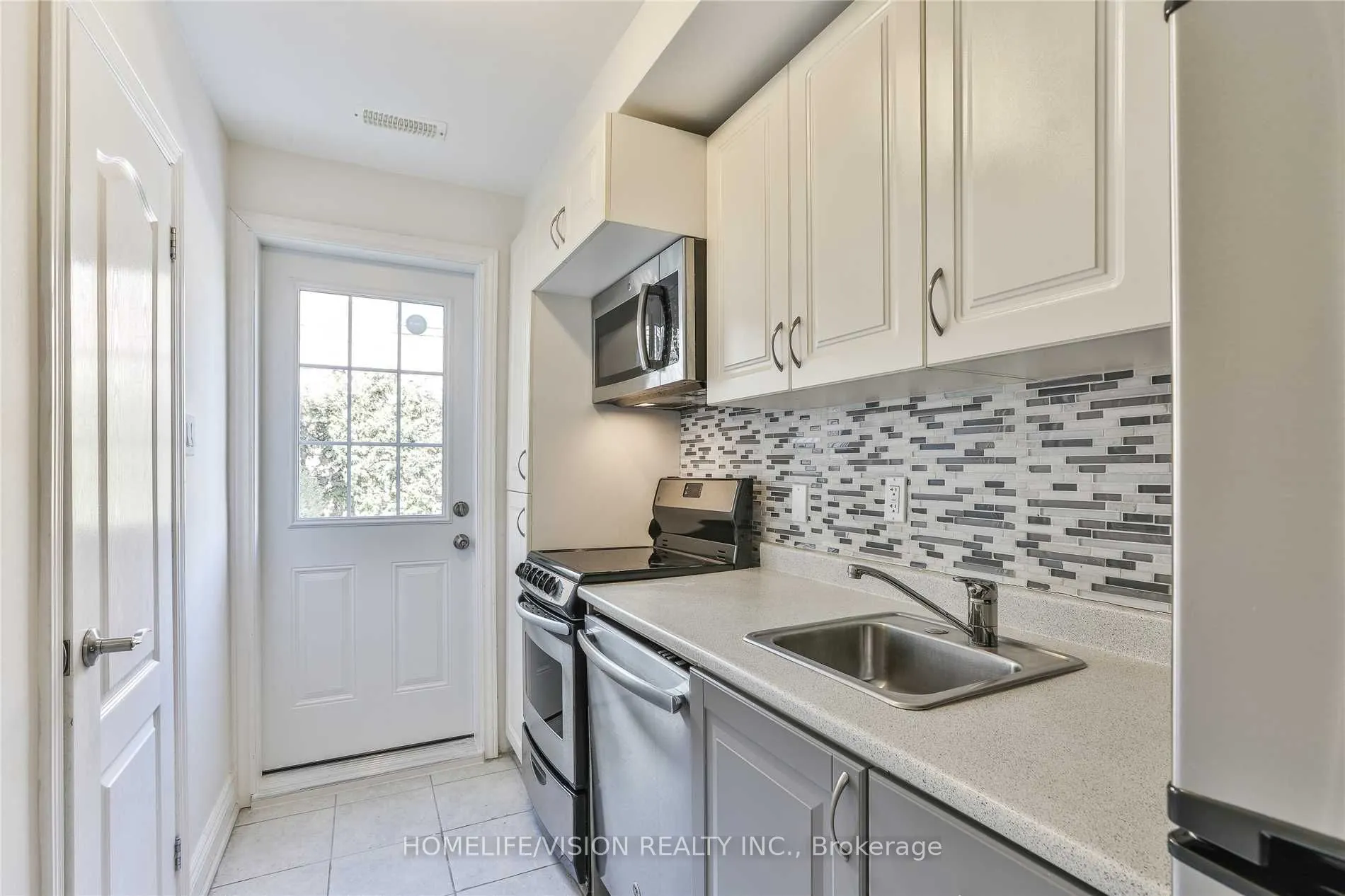 111 Bannatyne Drive