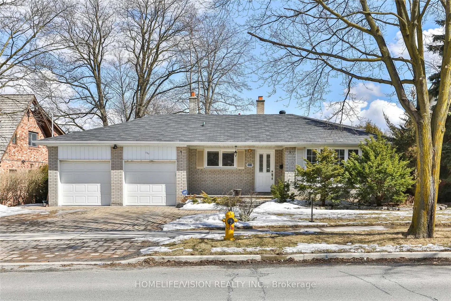 111 Bannatyne Drive