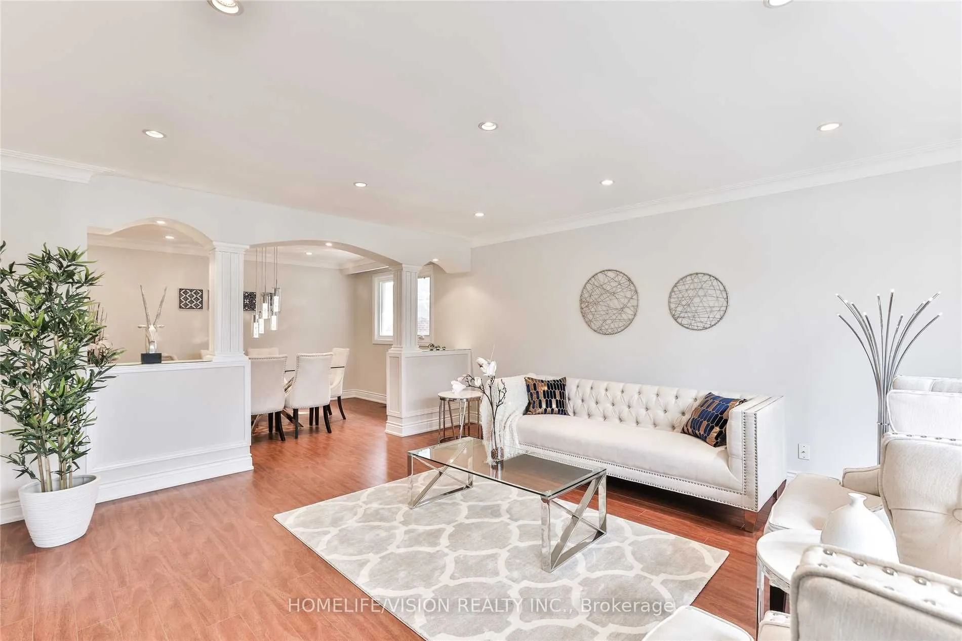 111 Bannatyne Drive