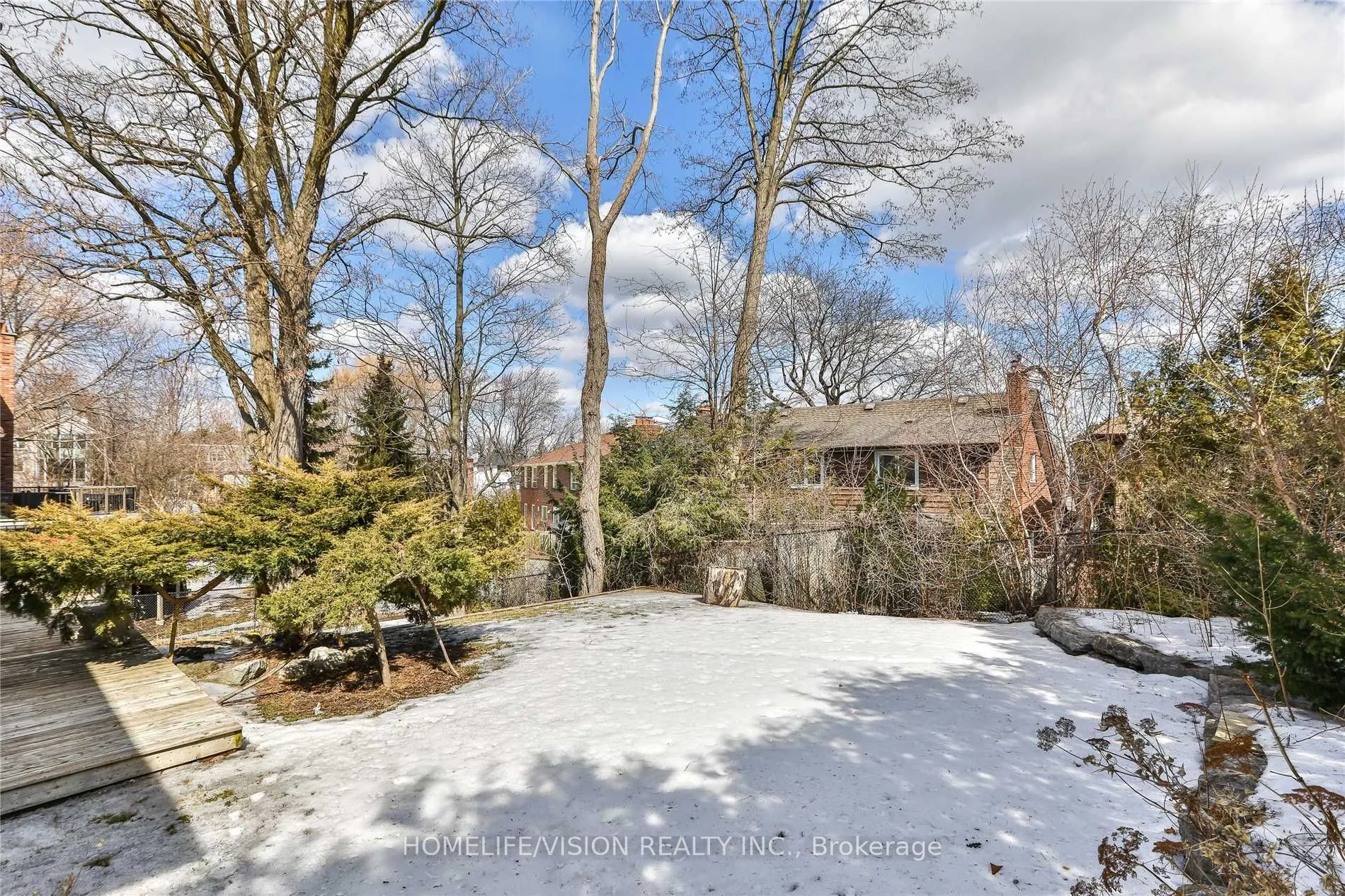 111 Bannatyne Drive