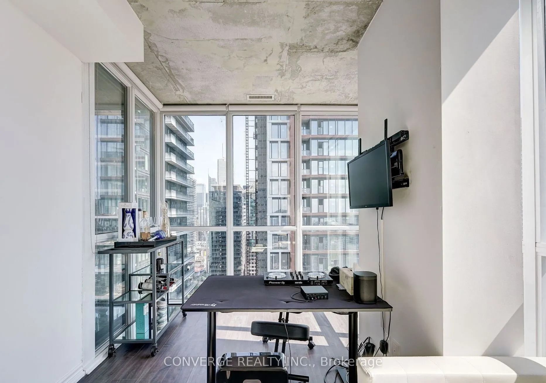 88 Blue Jays Way, #2805