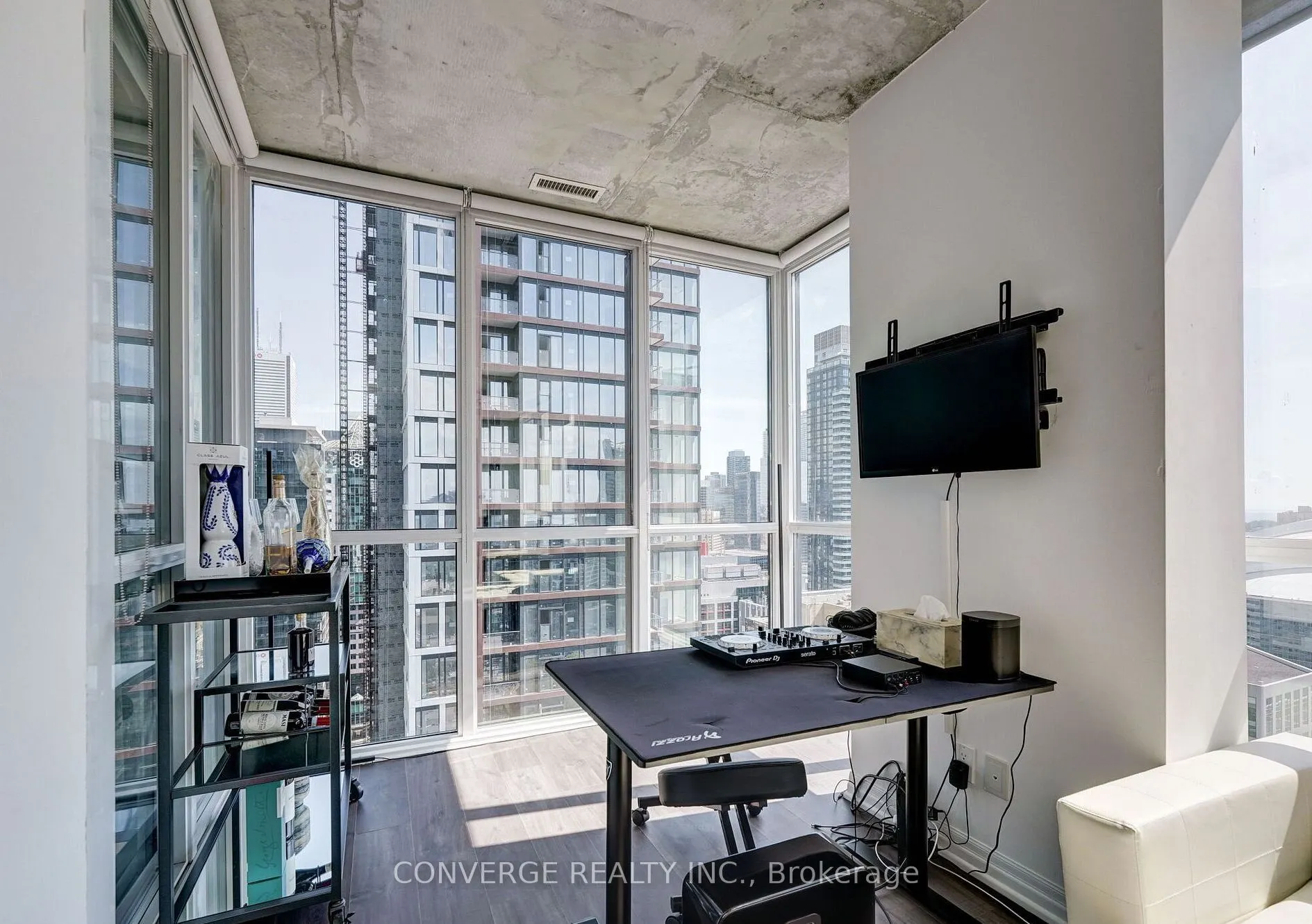 88 Blue Jays Way, #2805