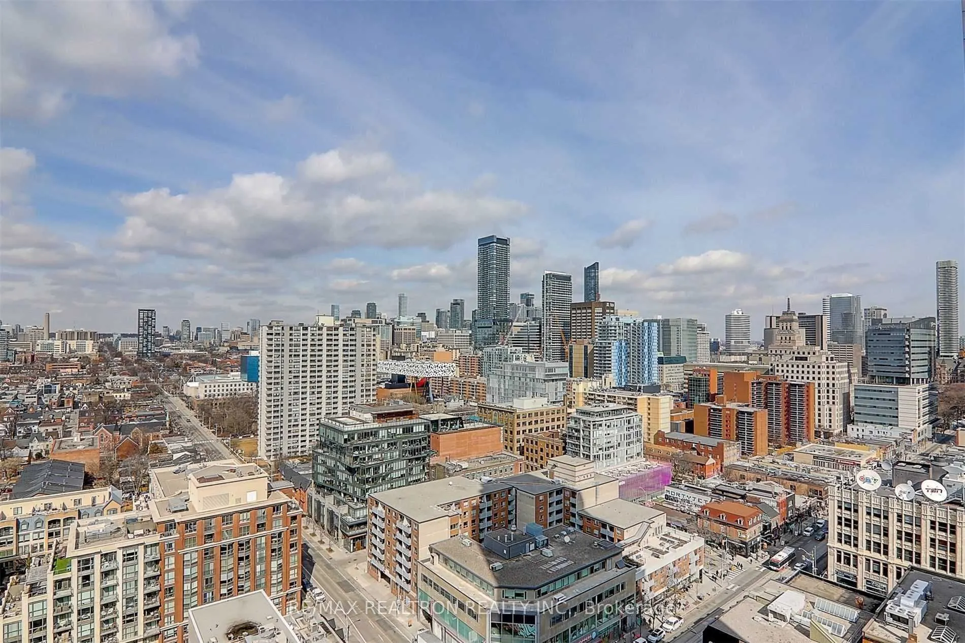 330 Richmond Street W, #2512