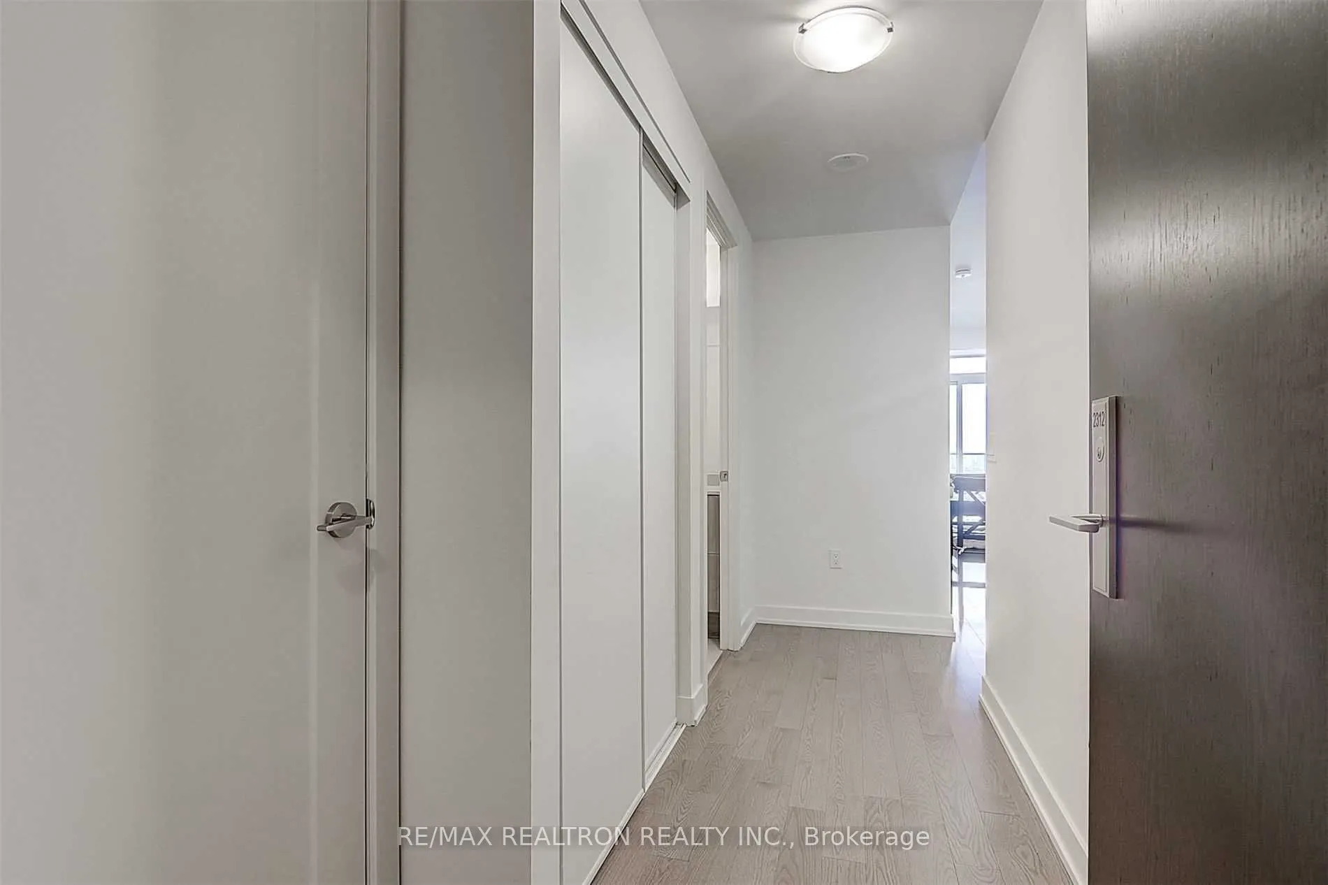 330 Richmond Street W, #2512