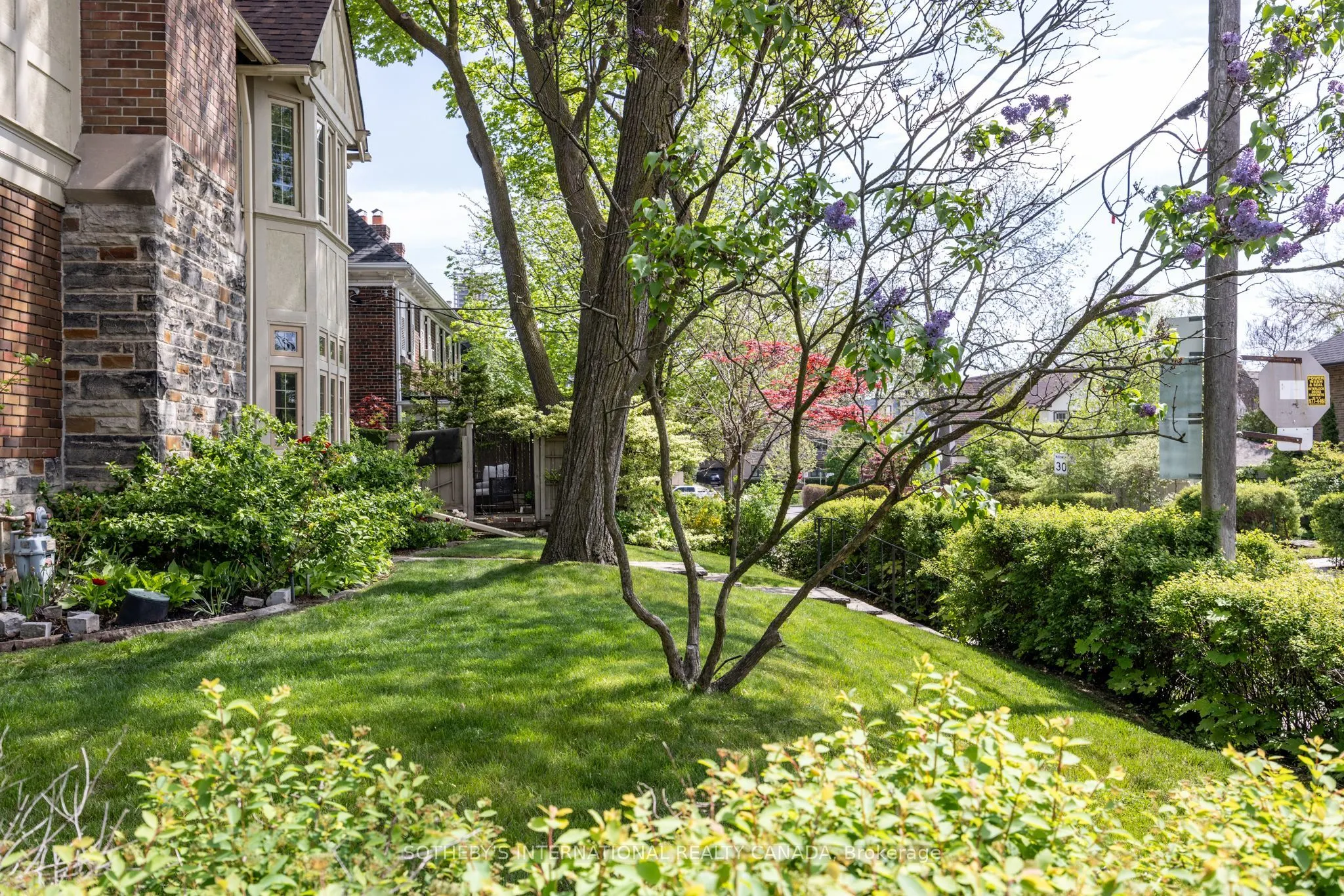 131 Highbourne Road, #Upper