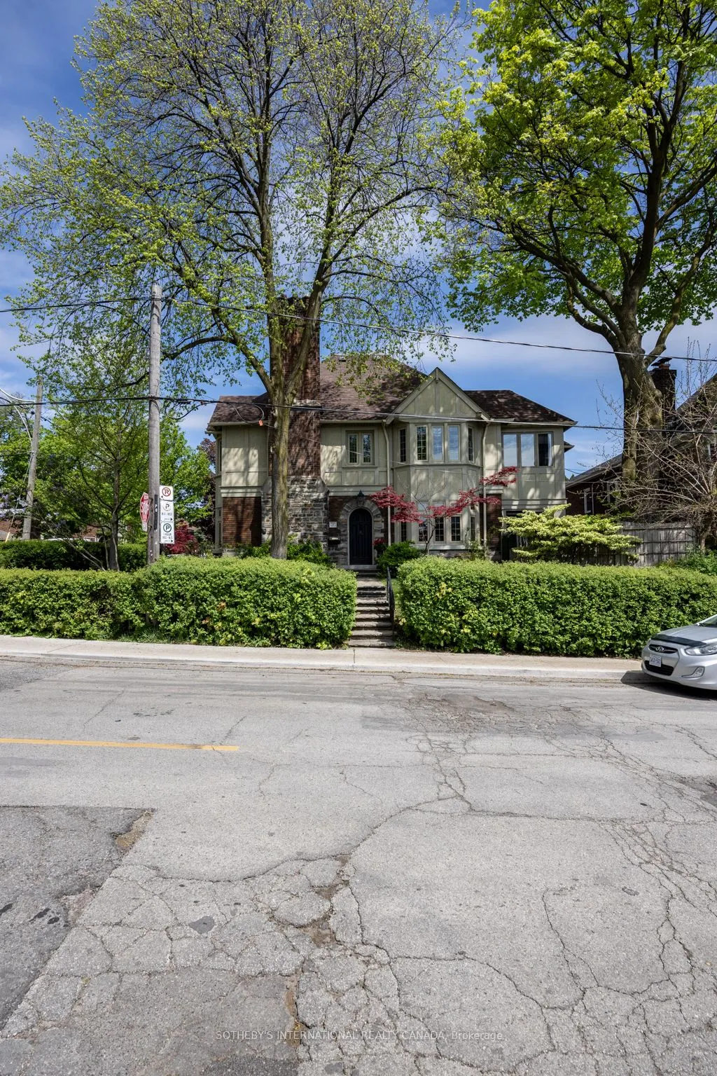 131 Highbourne Road, #Upper