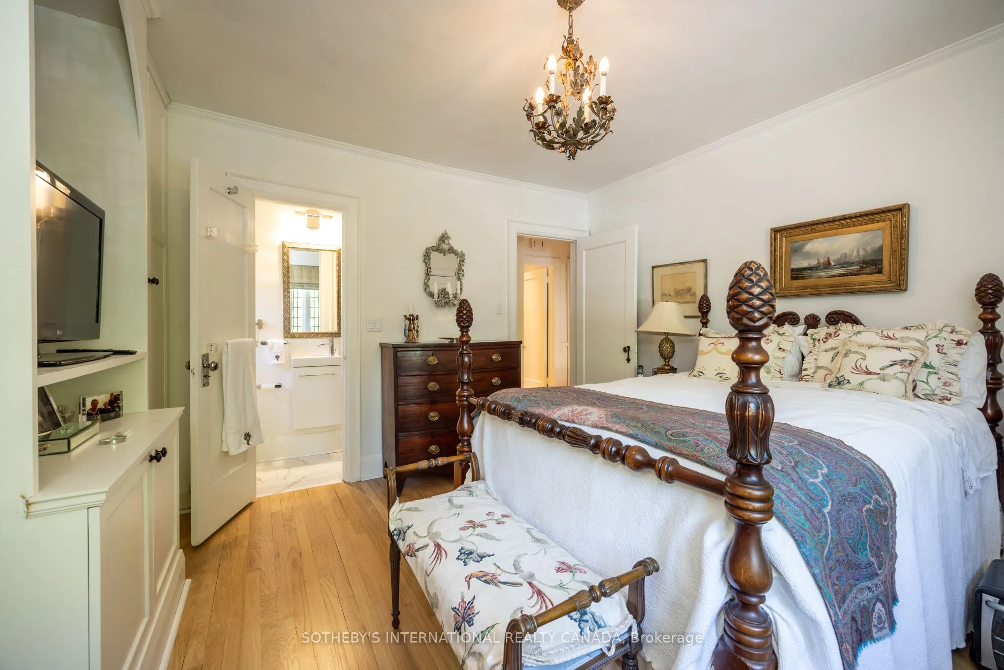 131 Highbourne Road, #Upper