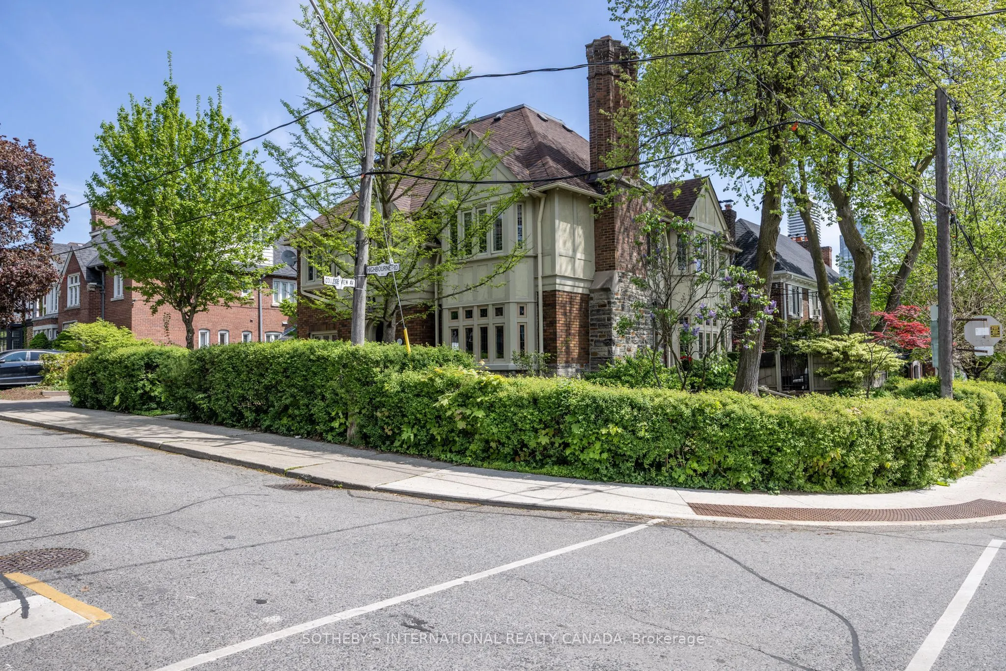 131 Highbourne Road, #Upper