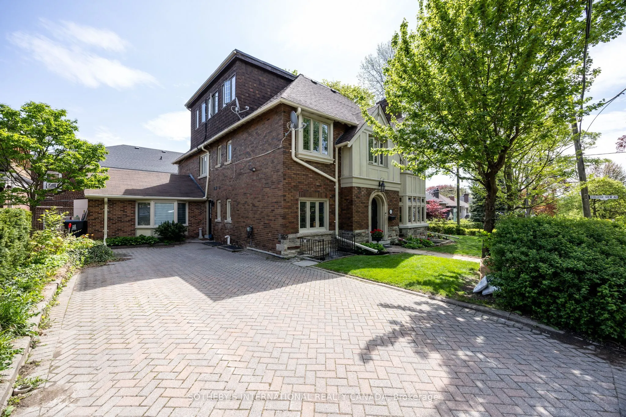 131 Highbourne Road, #Upper