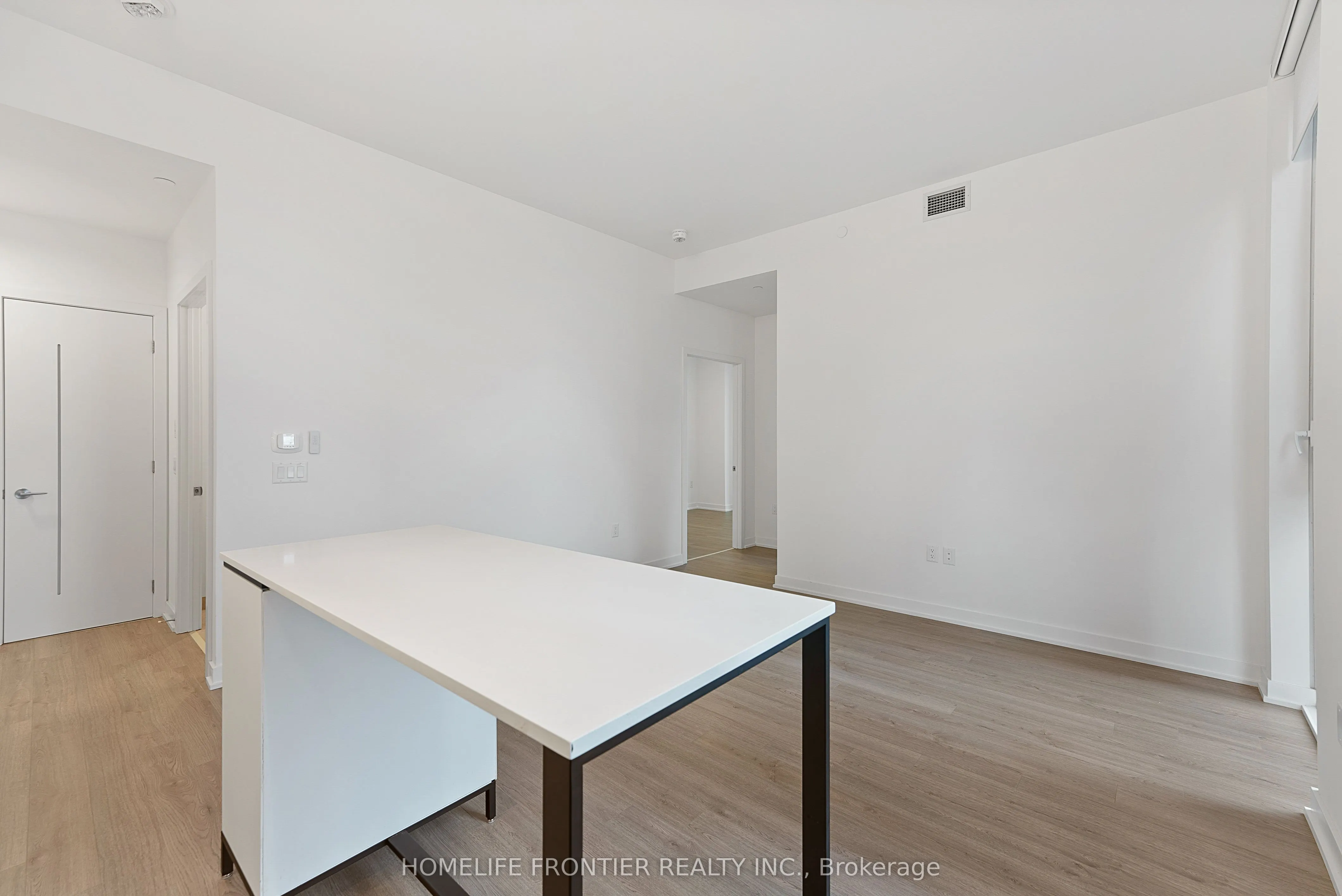 357 King Street W, #1608