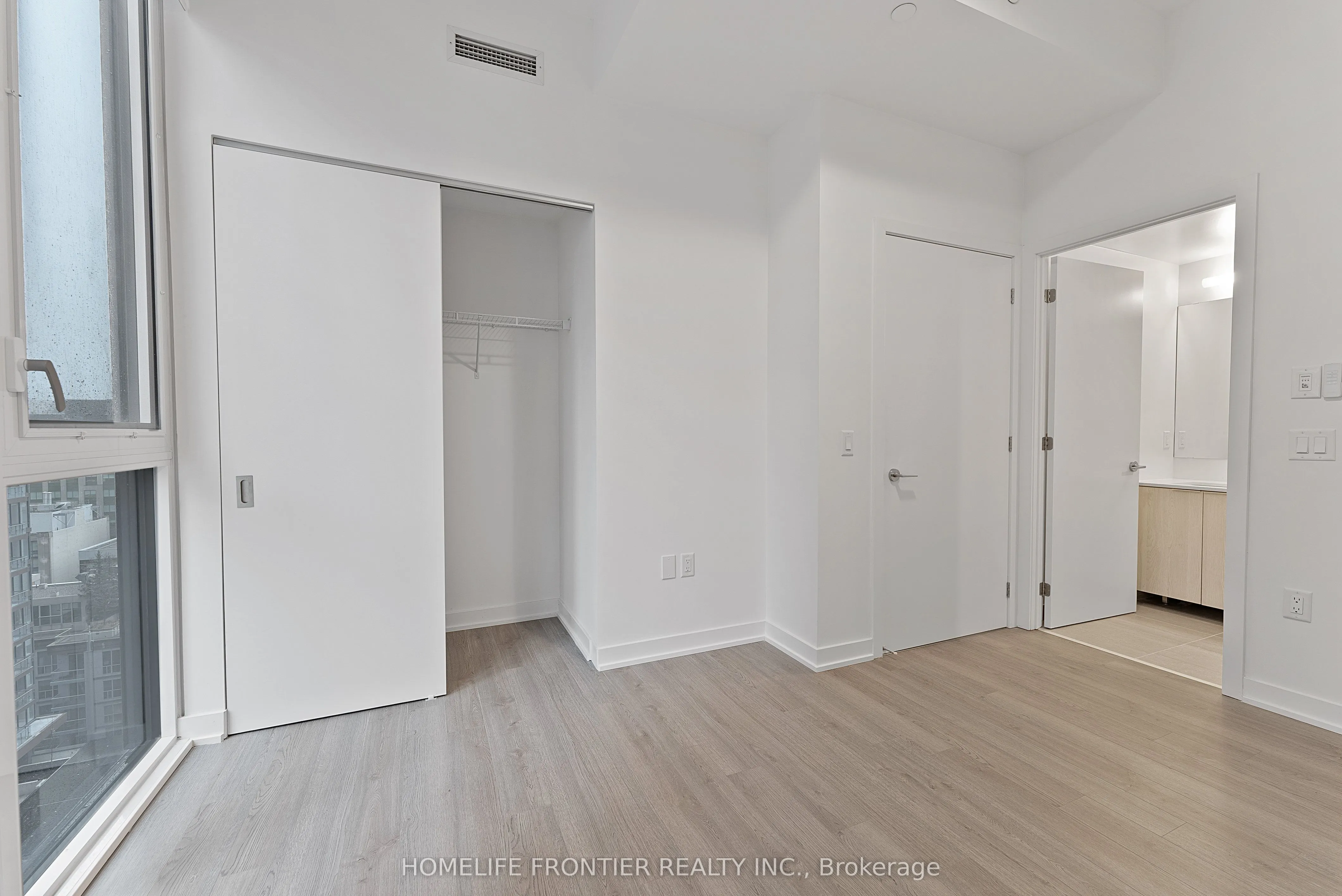 357 King Street W, #1608