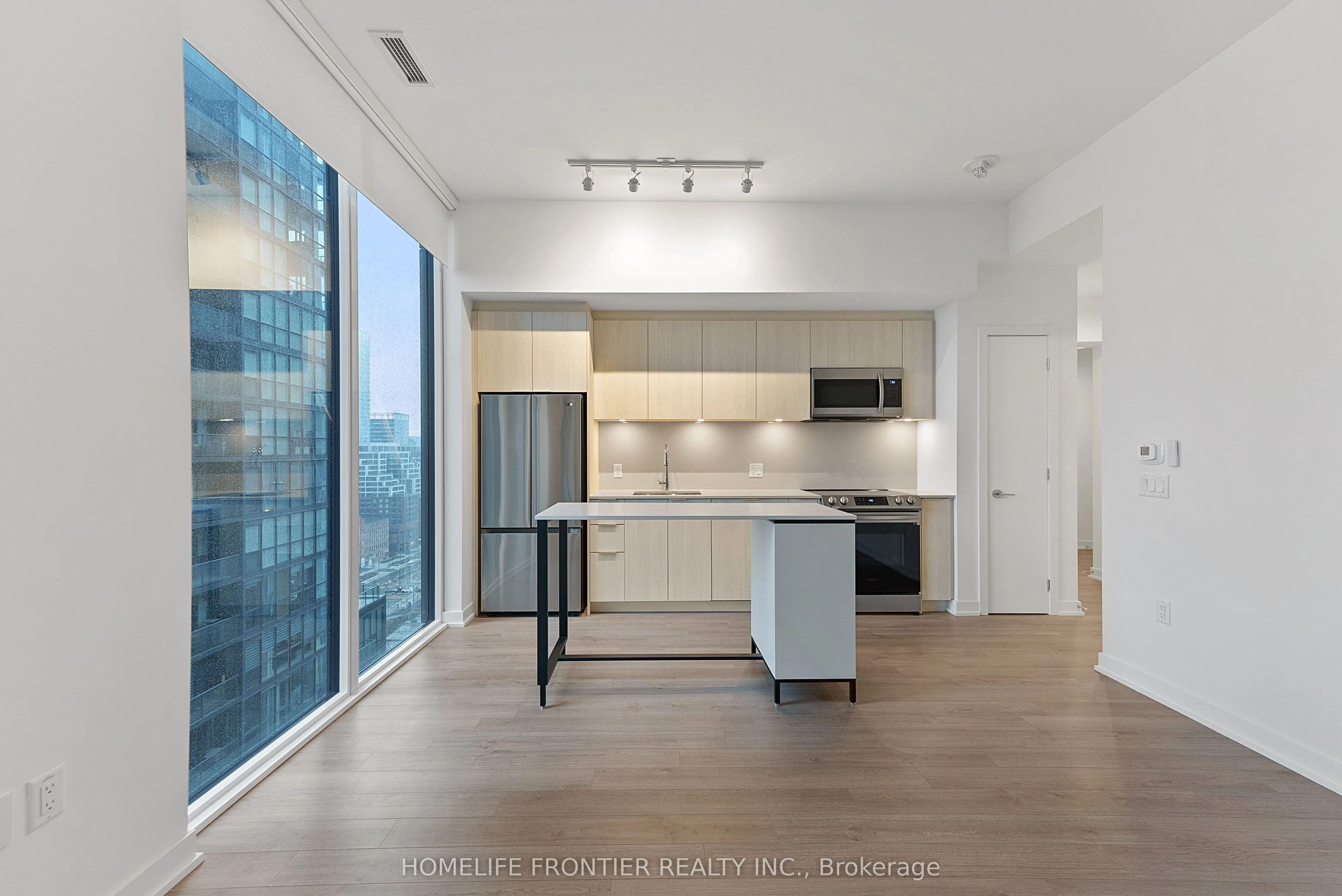 357 King Street W, #1608