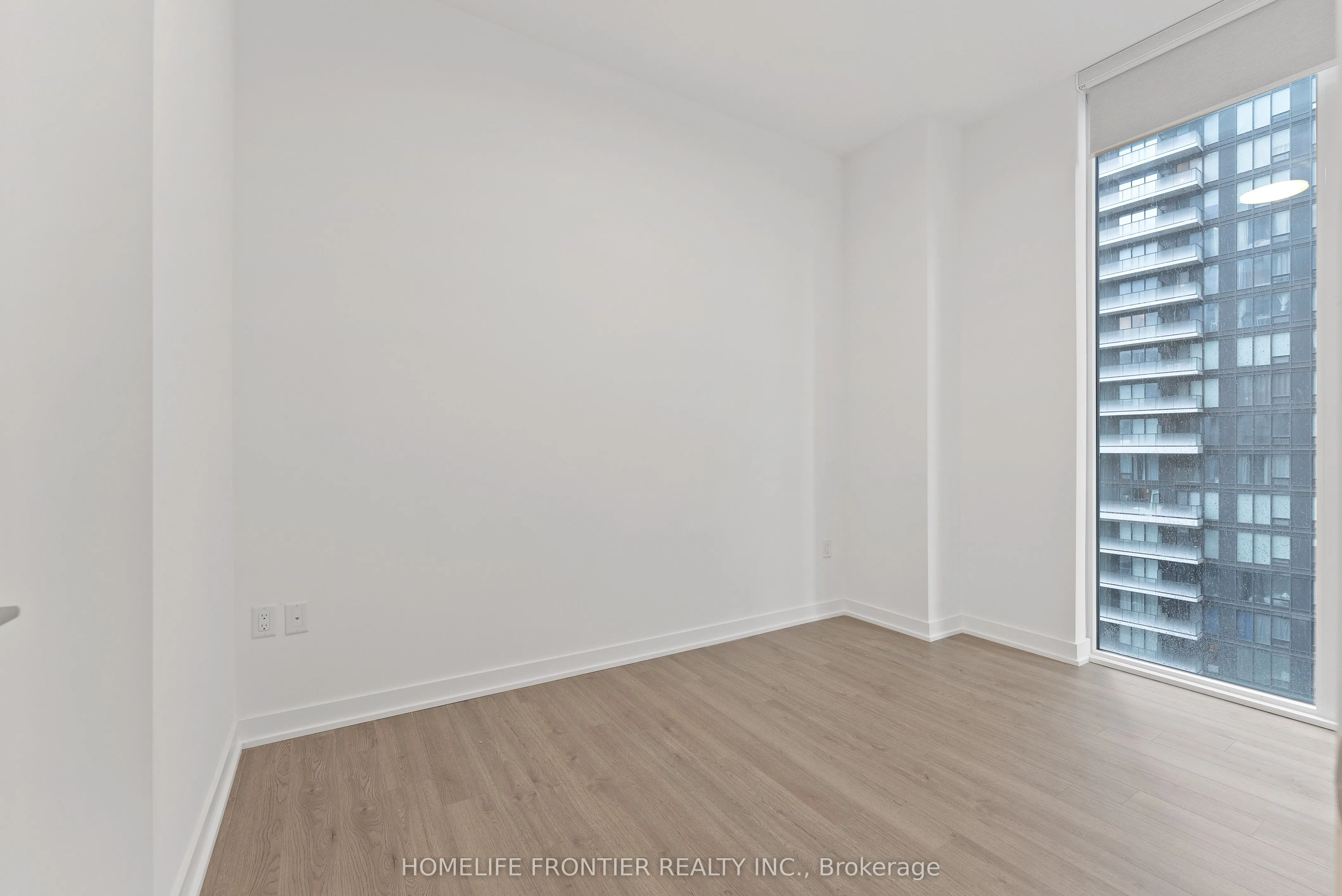 357 King Street W, #1608
