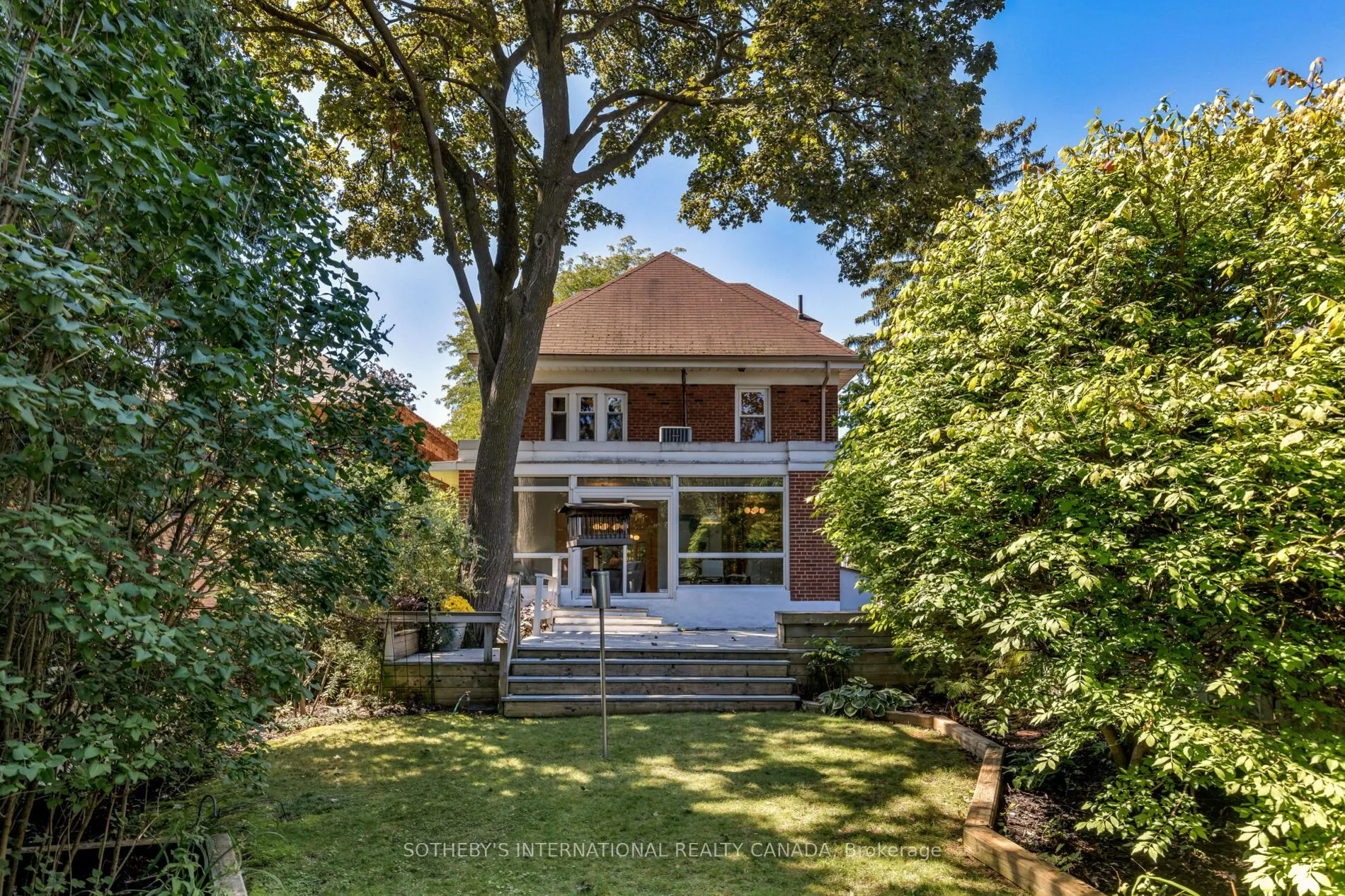 61 Eastbourne Avenue
