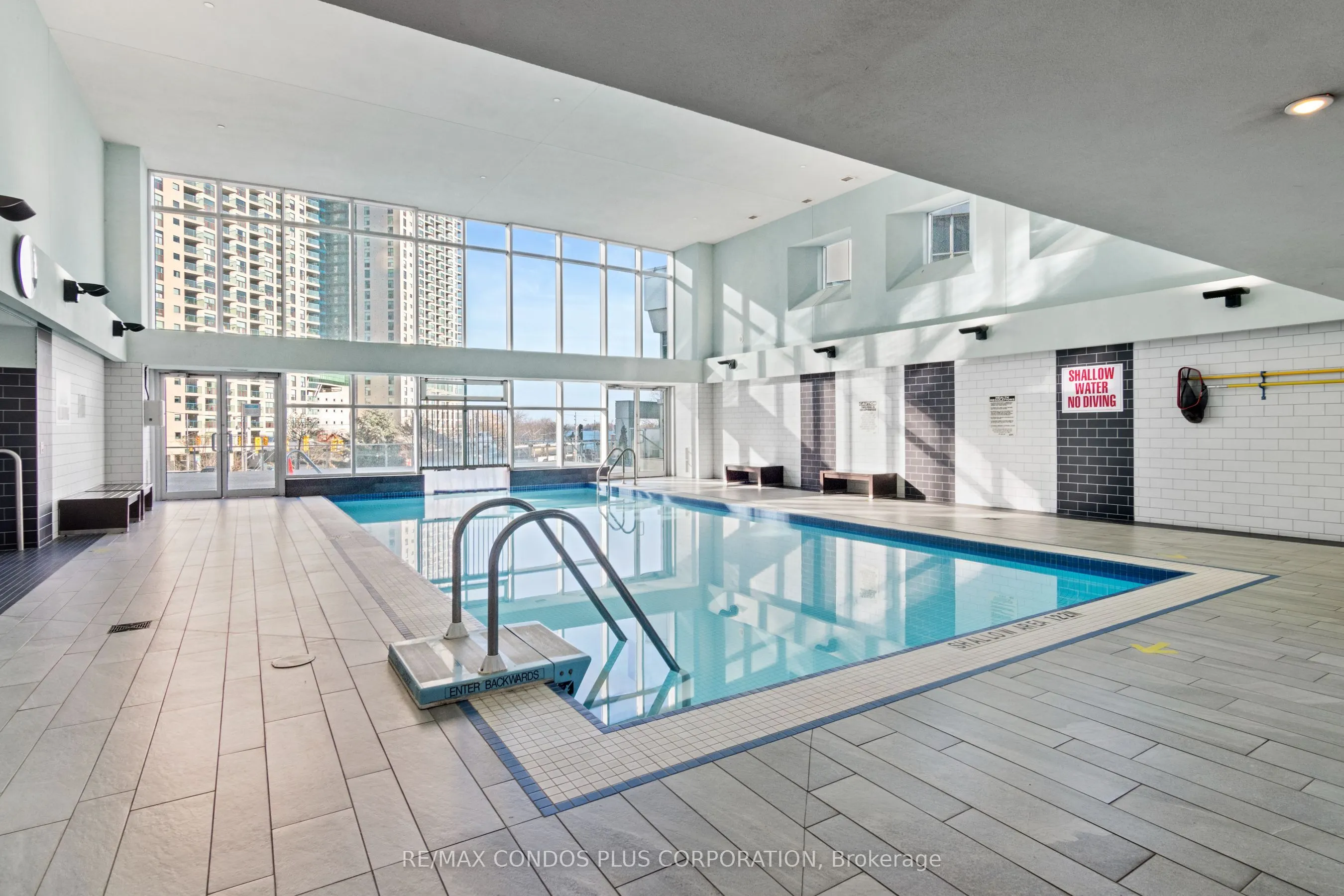 8 York Street, #2701
