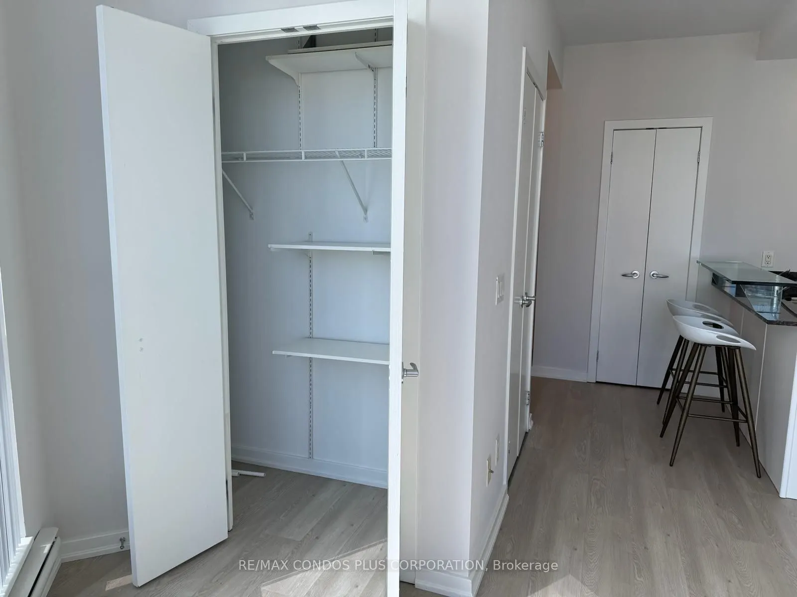 8 York Street, #2701