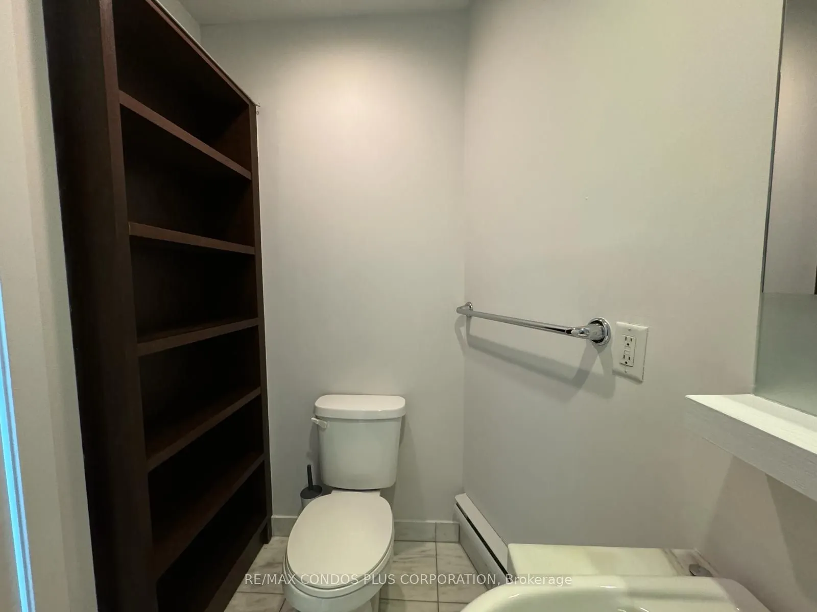 8 York Street, #2701
