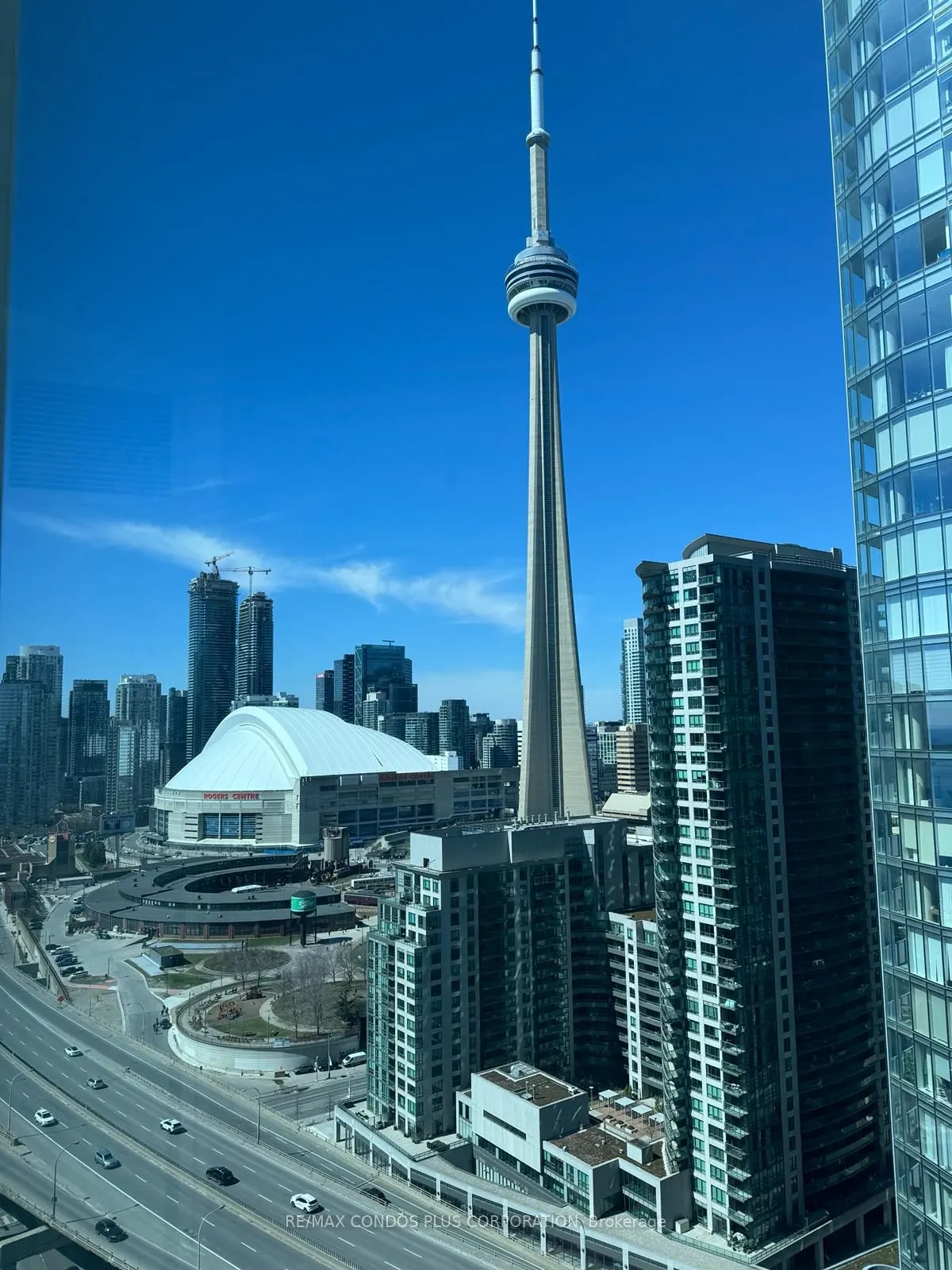 8 York Street, #2701