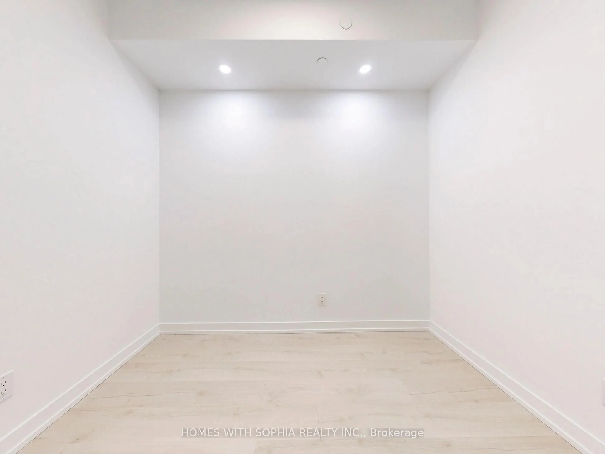 181 Sheppard Avenue E, #713