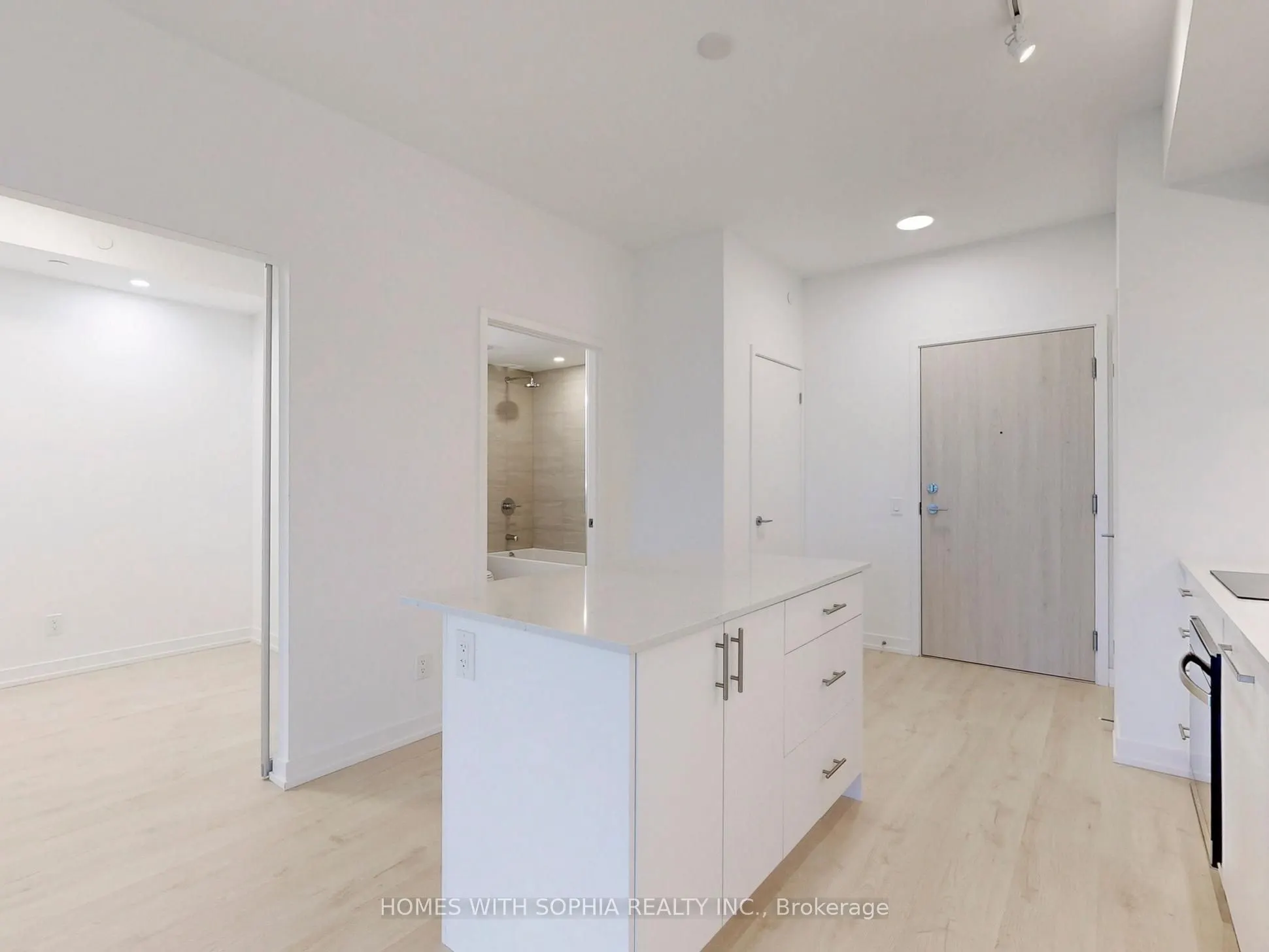 181 Sheppard Avenue E, #713