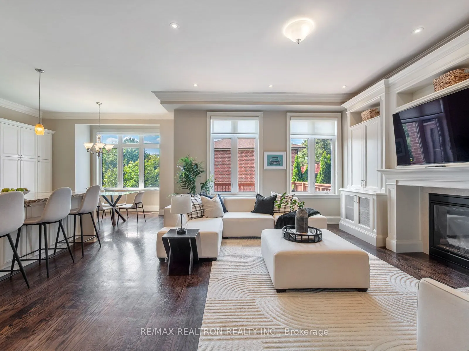116 Faywood Boulevard