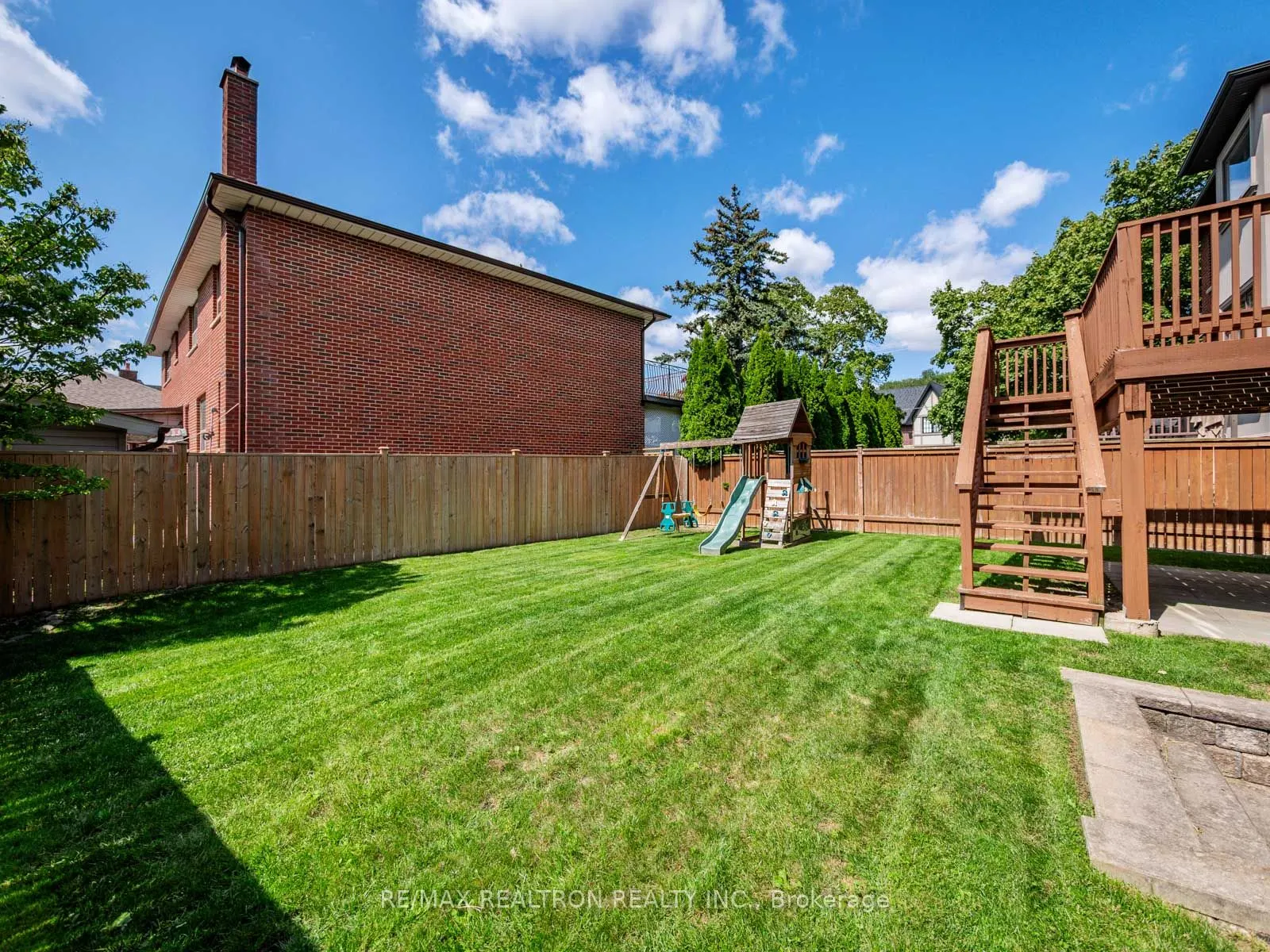 116 Faywood Boulevard