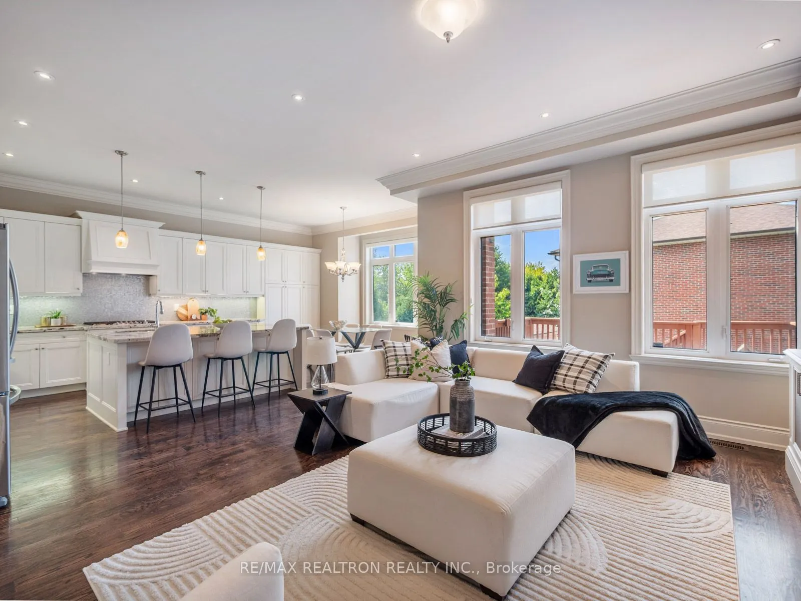 116 Faywood Boulevard