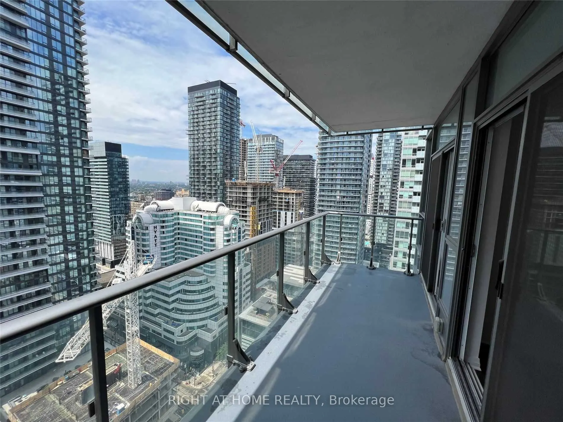 8 Mercer Street, #2711
