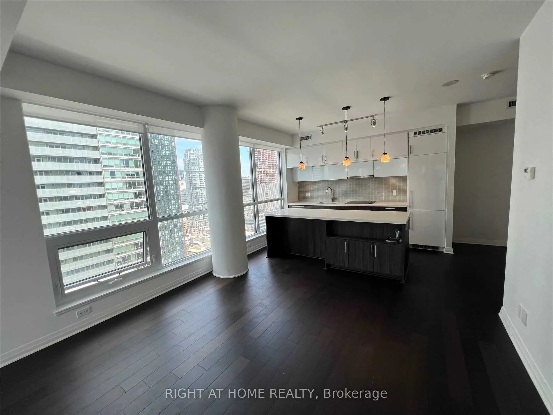 8 Mercer Street, #2711