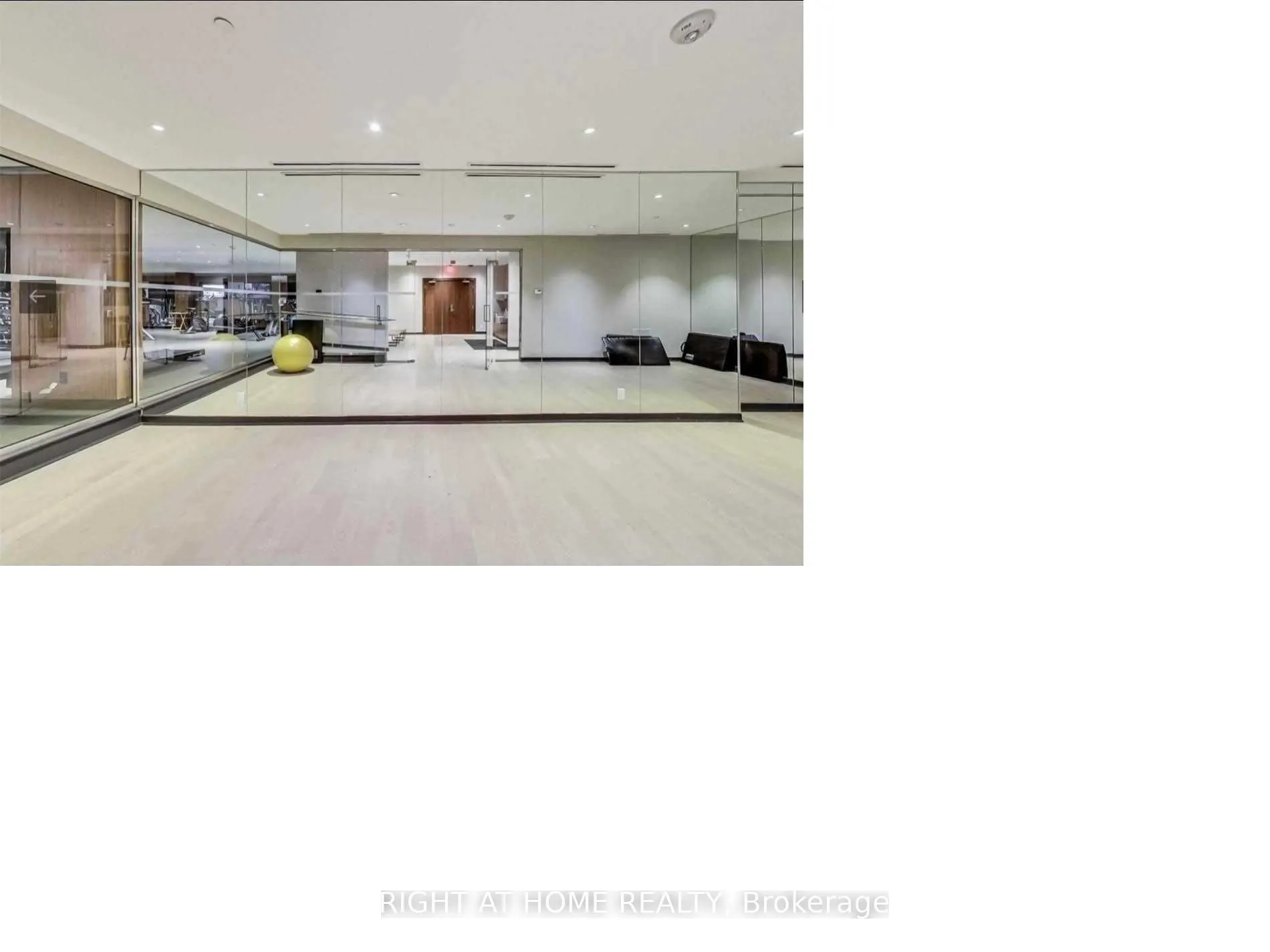 8 Mercer Street, #2711