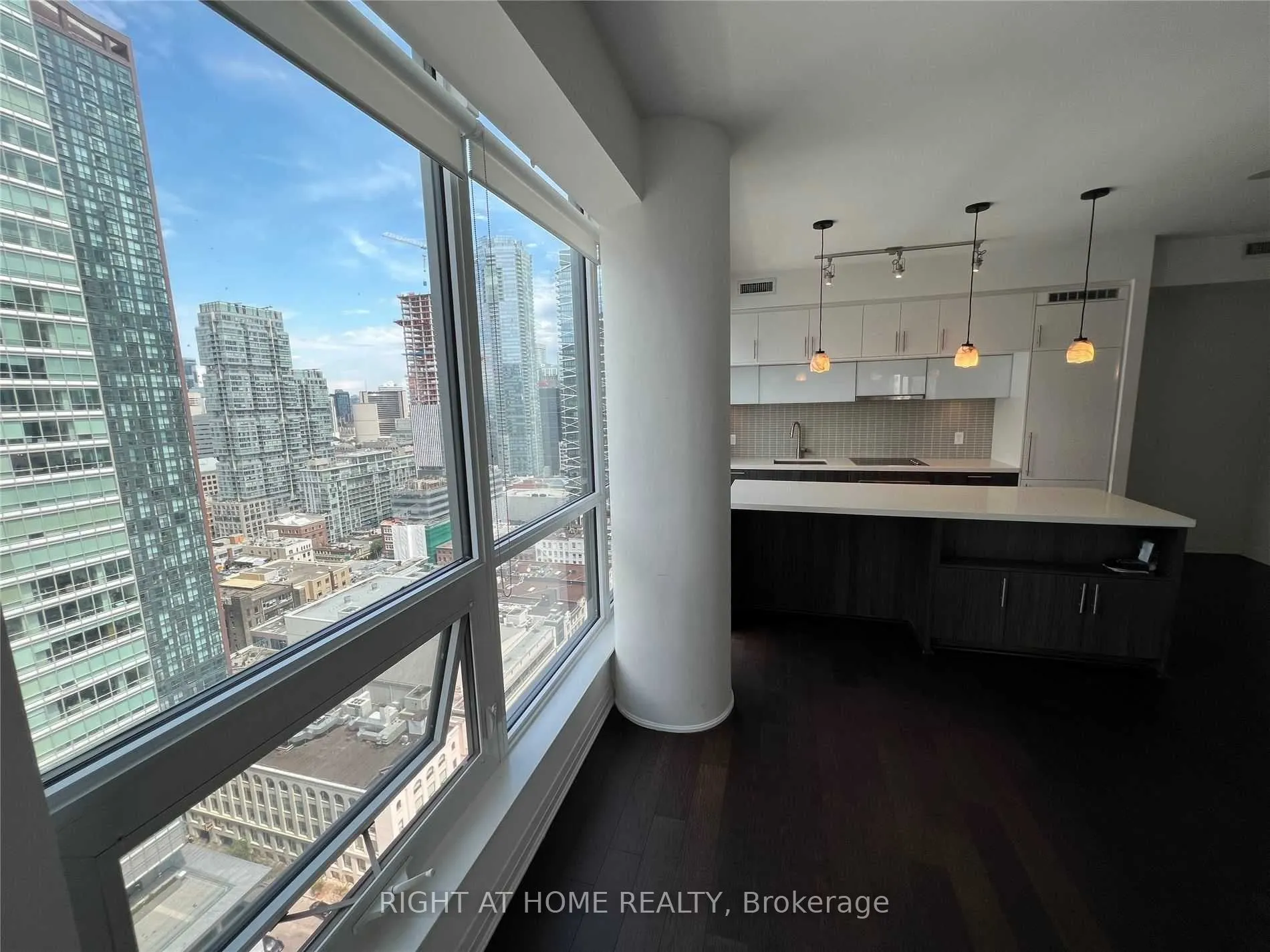 8 Mercer Street, #2711