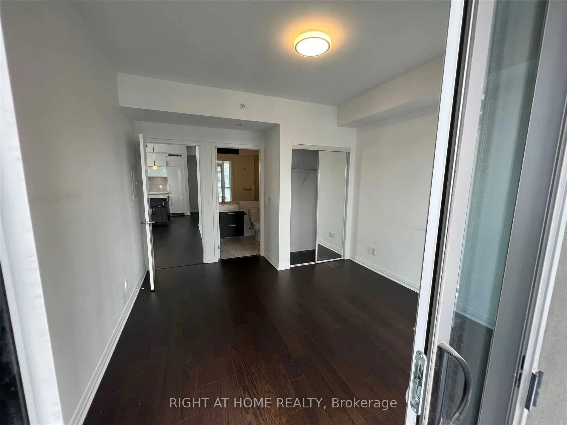 8 Mercer Street, #2711