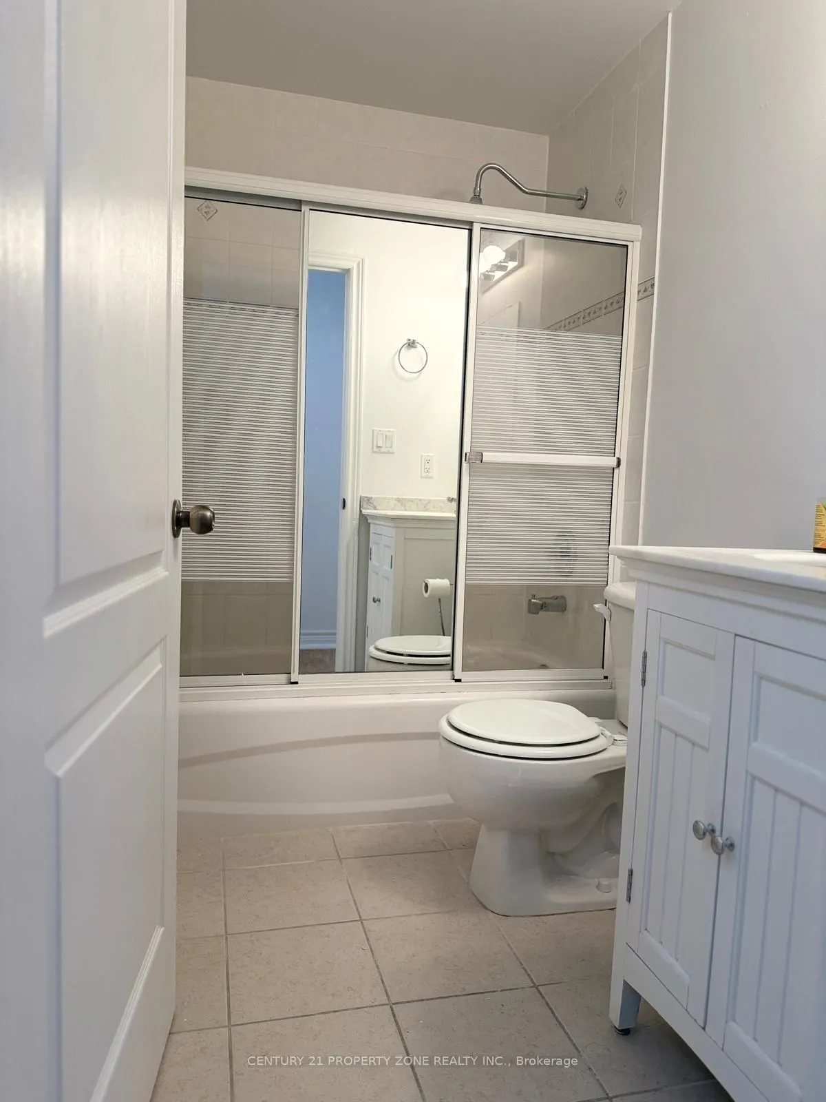 1496 Victoria Park Avenue, #238