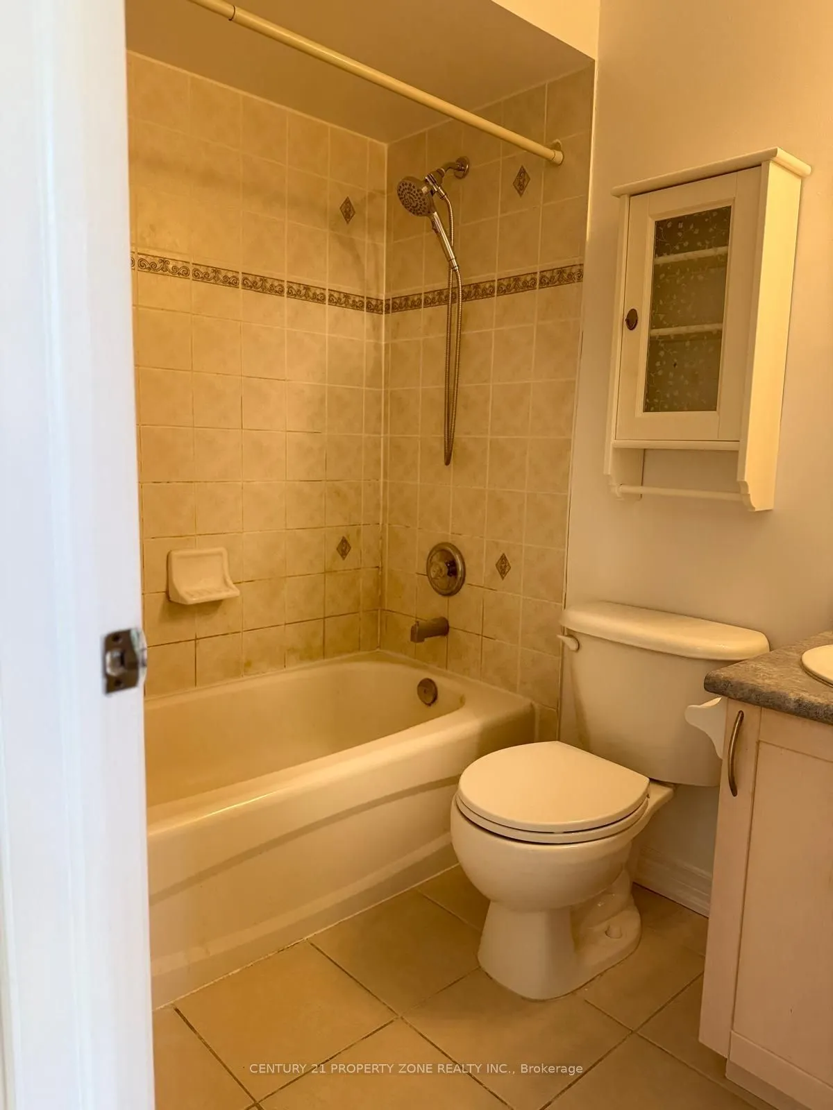 1496 Victoria Park Avenue, #238