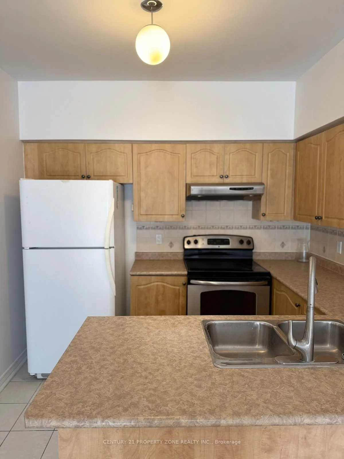 1496 Victoria Park Avenue, #238