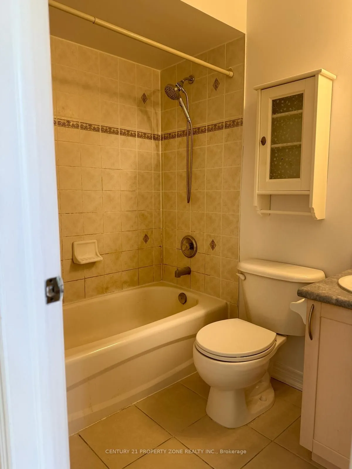 1496 Victoria Park Avenue, #238